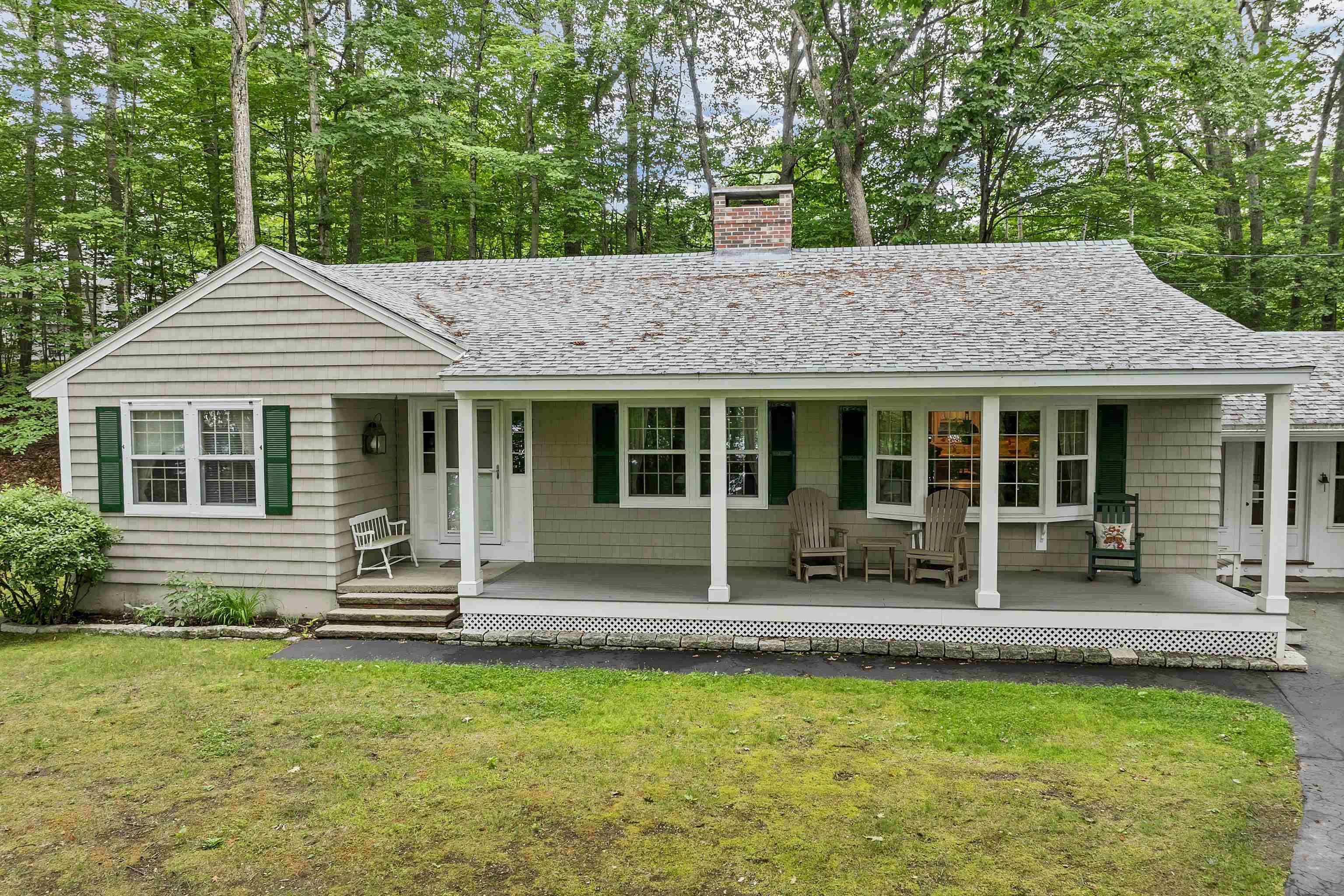 195 Sewall Rd, Wolfeboro, NH 03894