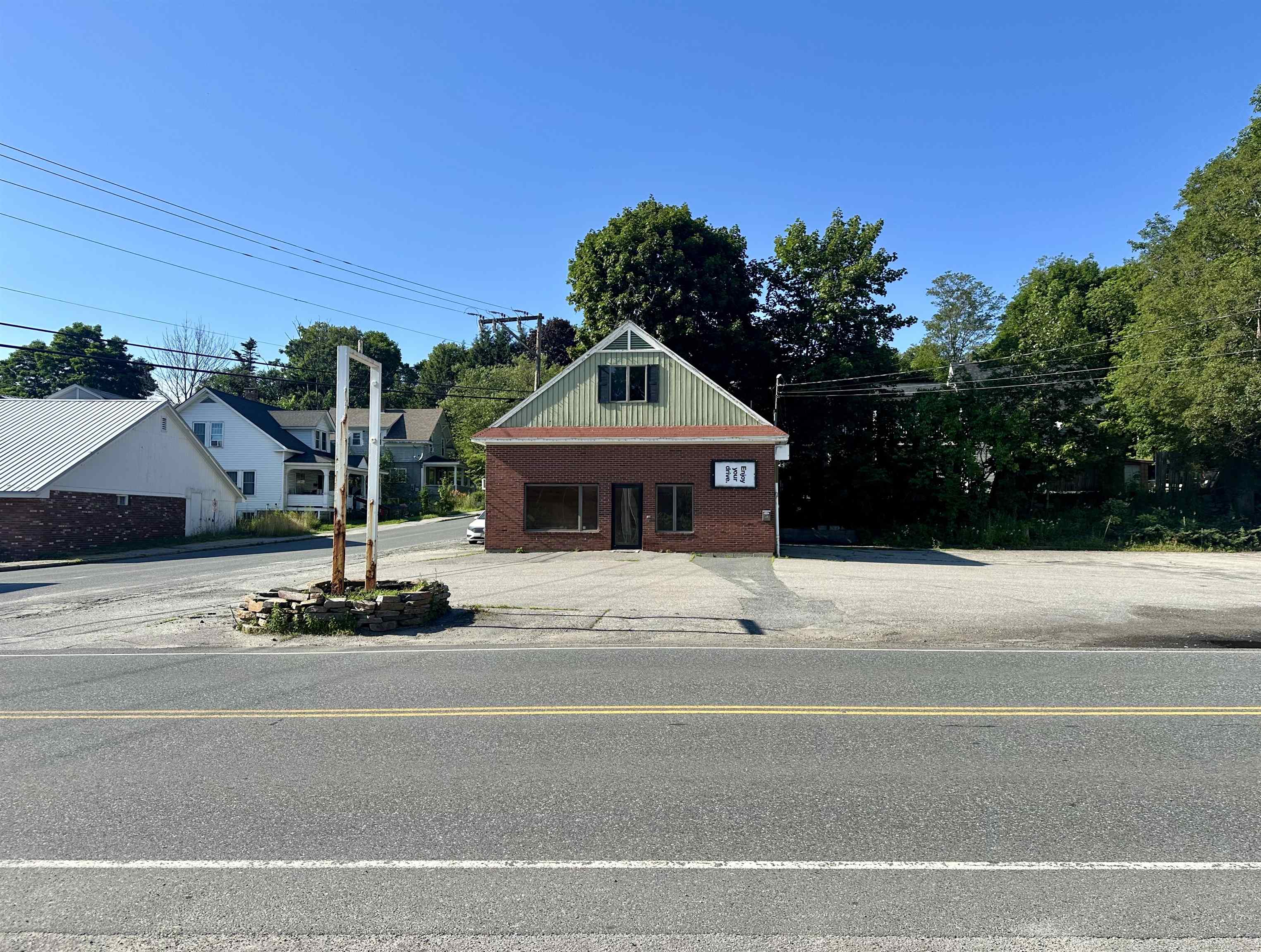 NEWPORT NH&nbsp;Commercial Property for sale $$199,000 | $202 per sq.ft.