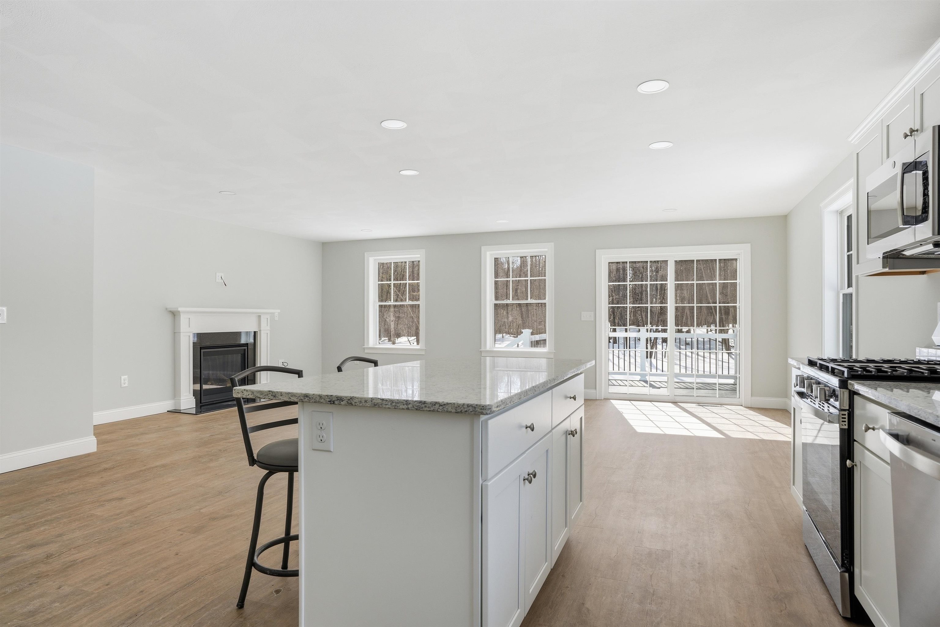 7 Talent Rd, Litchfield, NH 03052