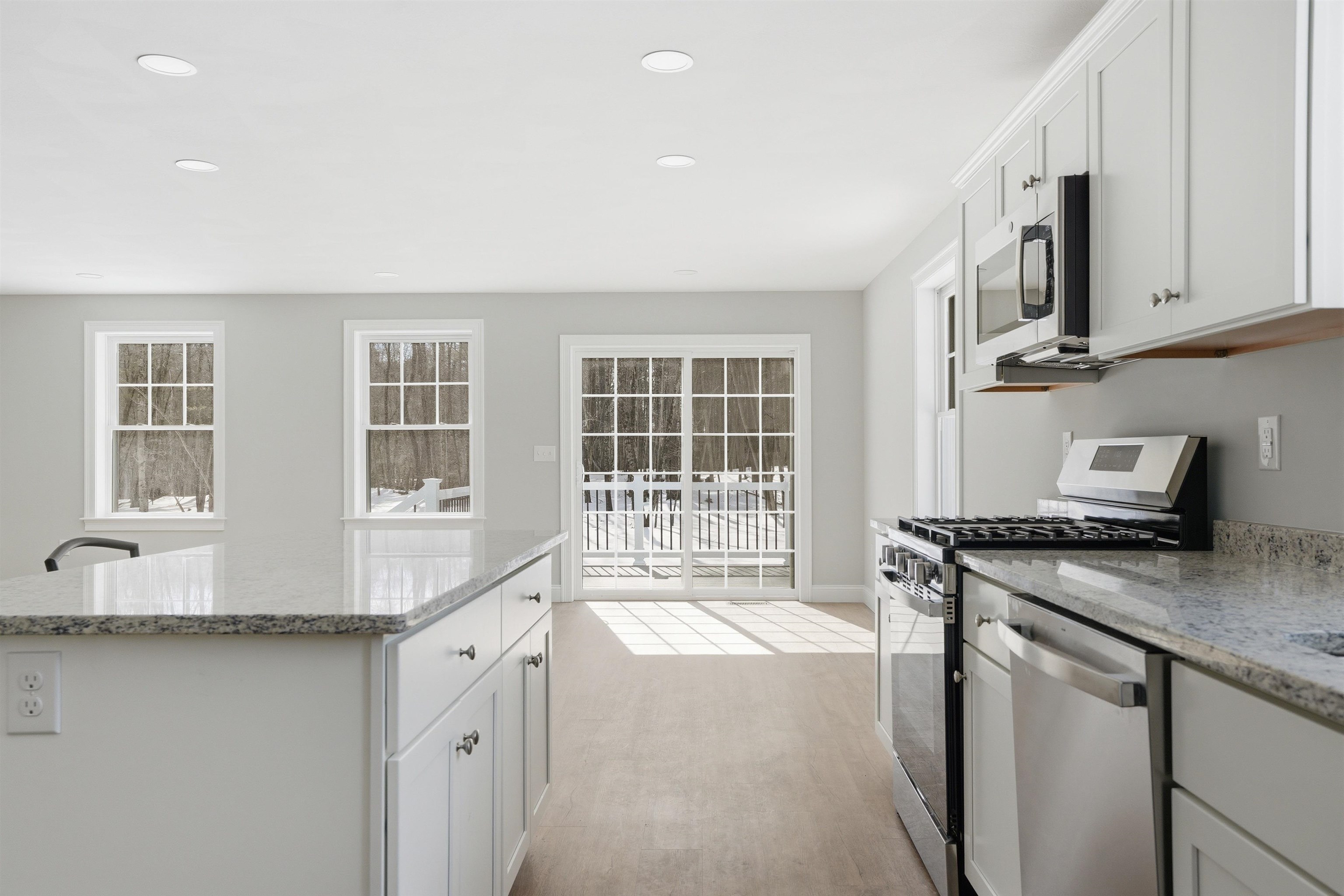 7 Talent Rd, Litchfield, NH 03052