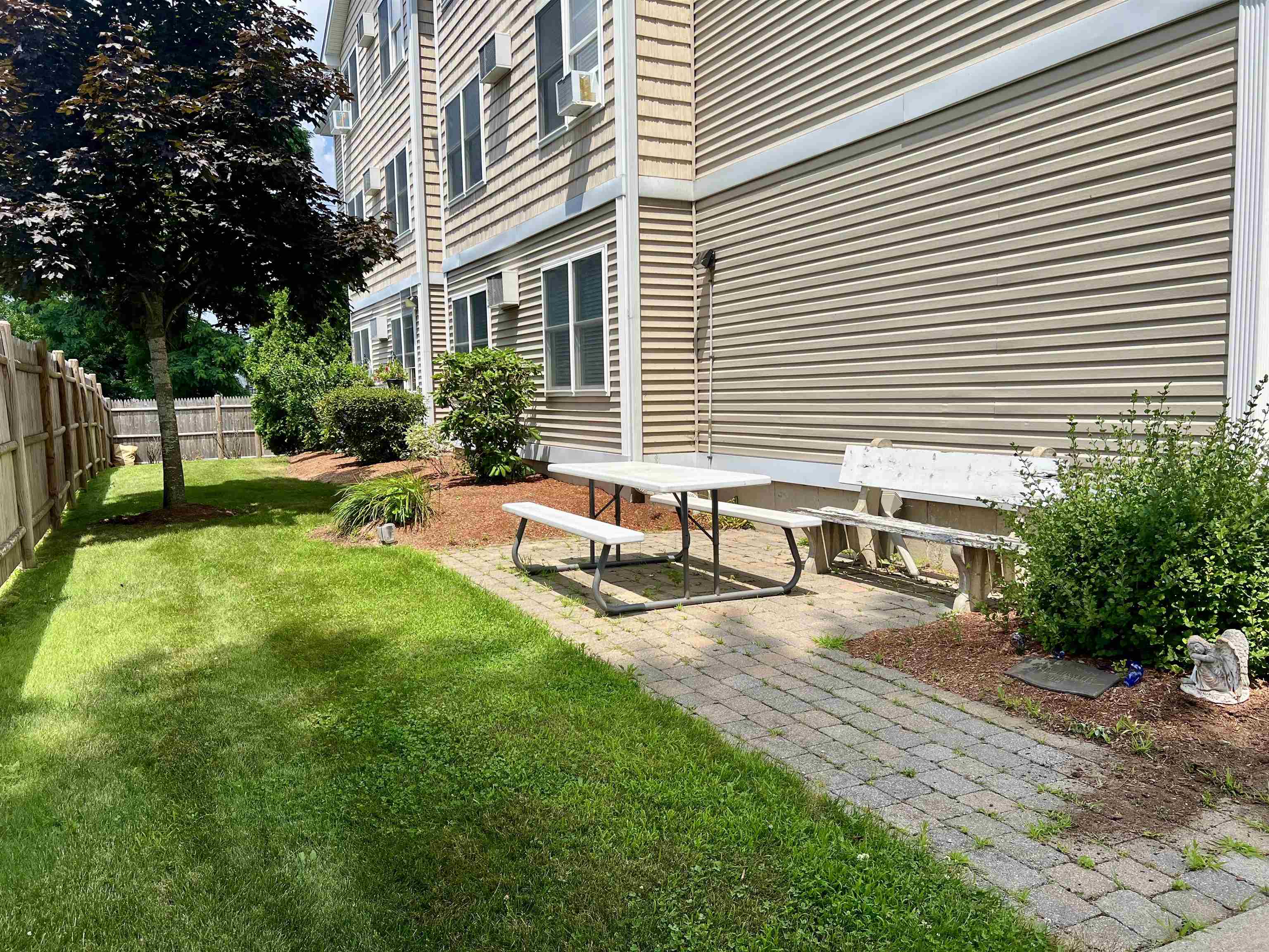 Homes for sale in Nashua, NH | 15 Lovell St #10, Nashua, NH 03060 | MLS# 5051682