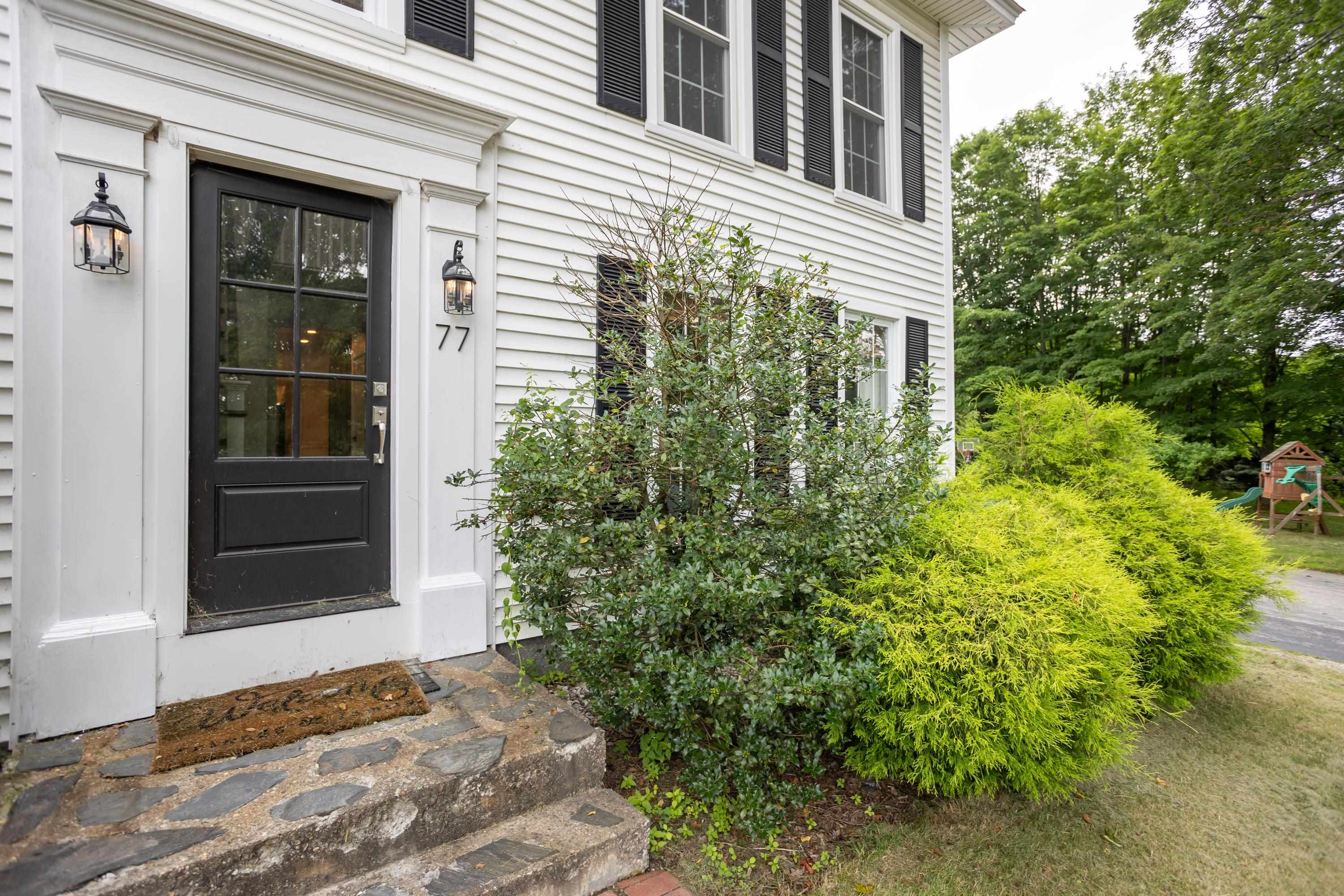 77 Broad St, Hollis, NH 03049