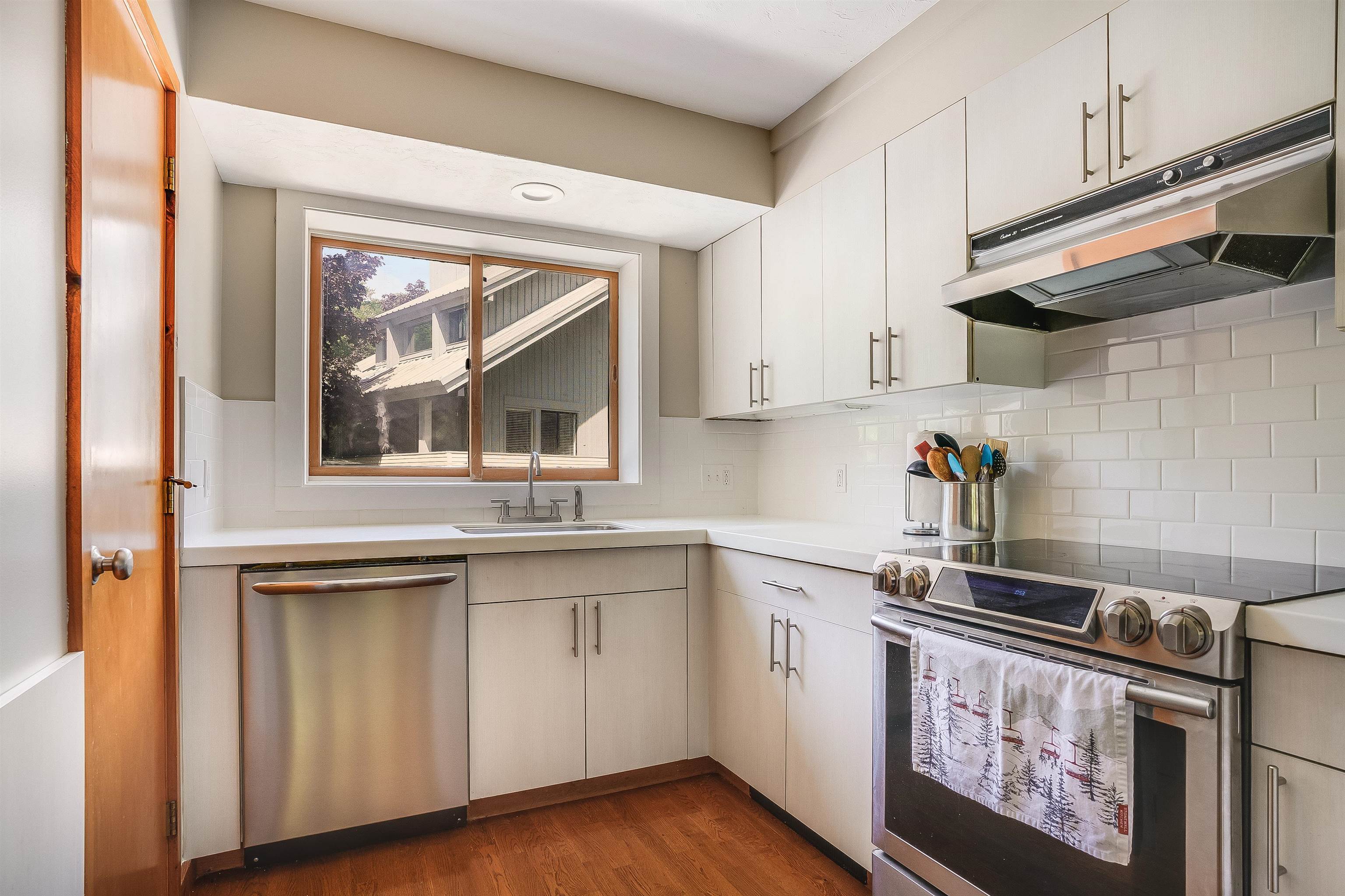 144 Clearbrook Rd, Lincoln, NH 03251