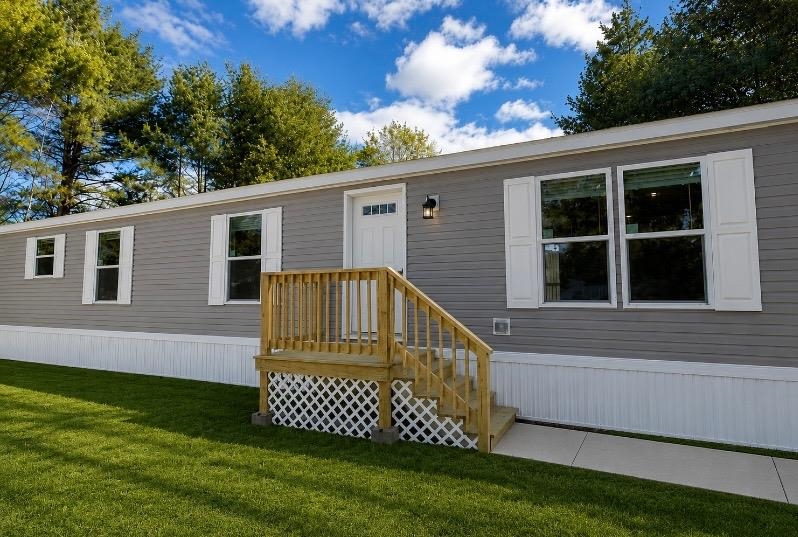 27 Popple Way #27, Newport, NH 03773