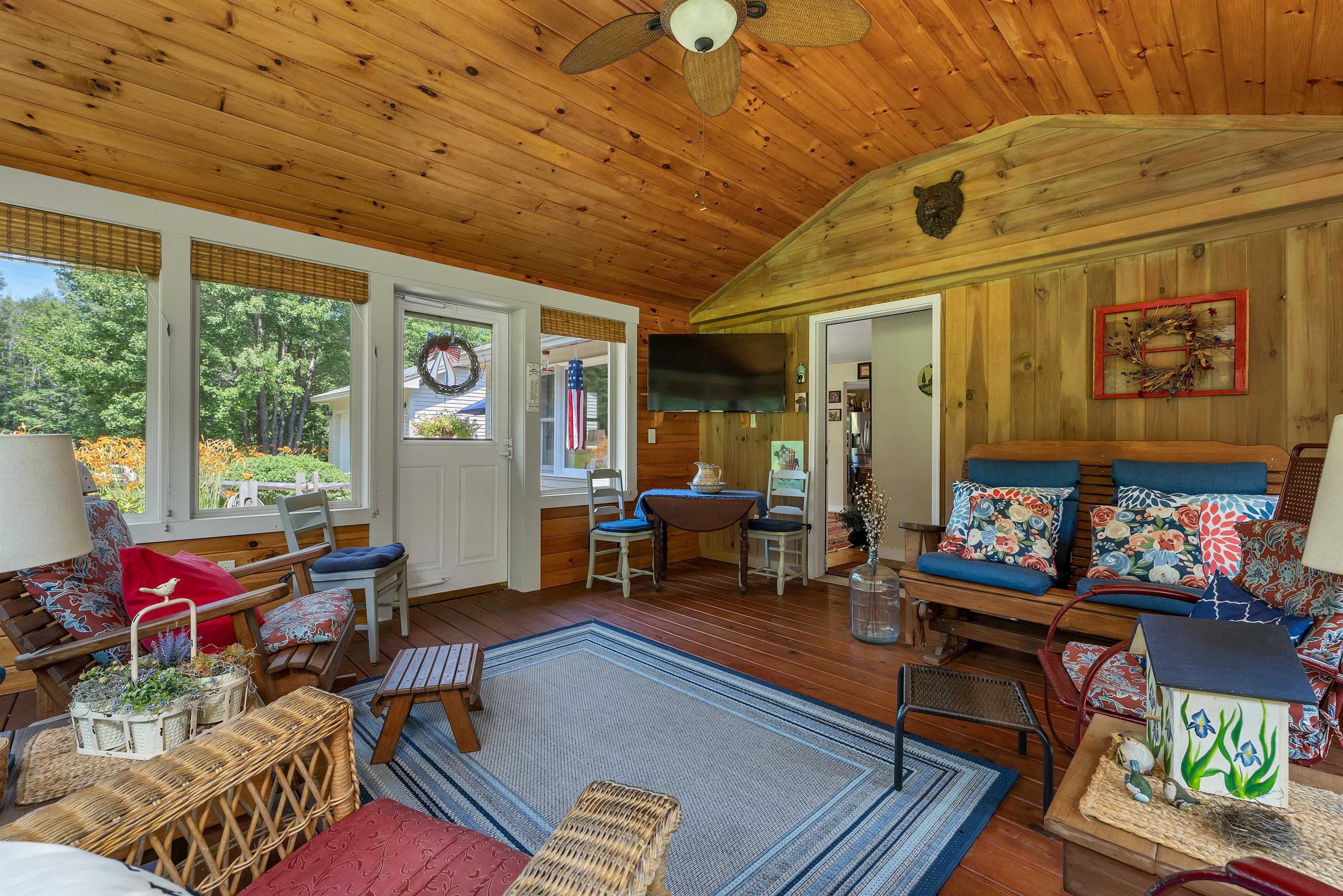 358 Roller Coaster Road — photo 2