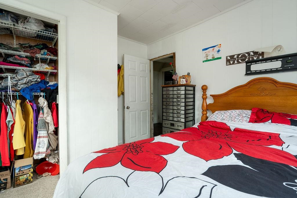 38 Strafford Rd, Rochester, NH 03867