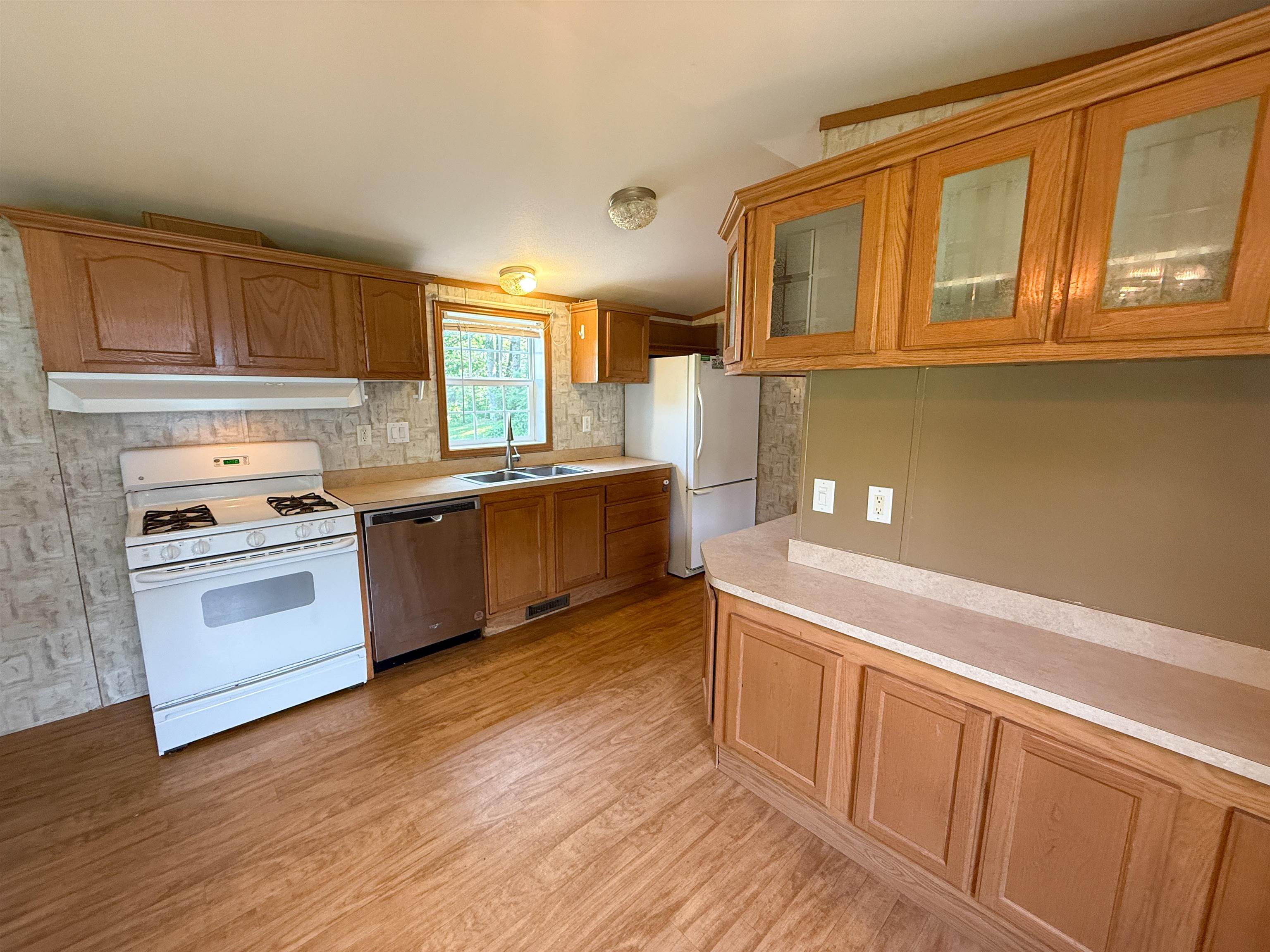 Kitchen 23699016