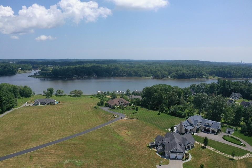 25 Fosters Dr, Dover, NH 03820