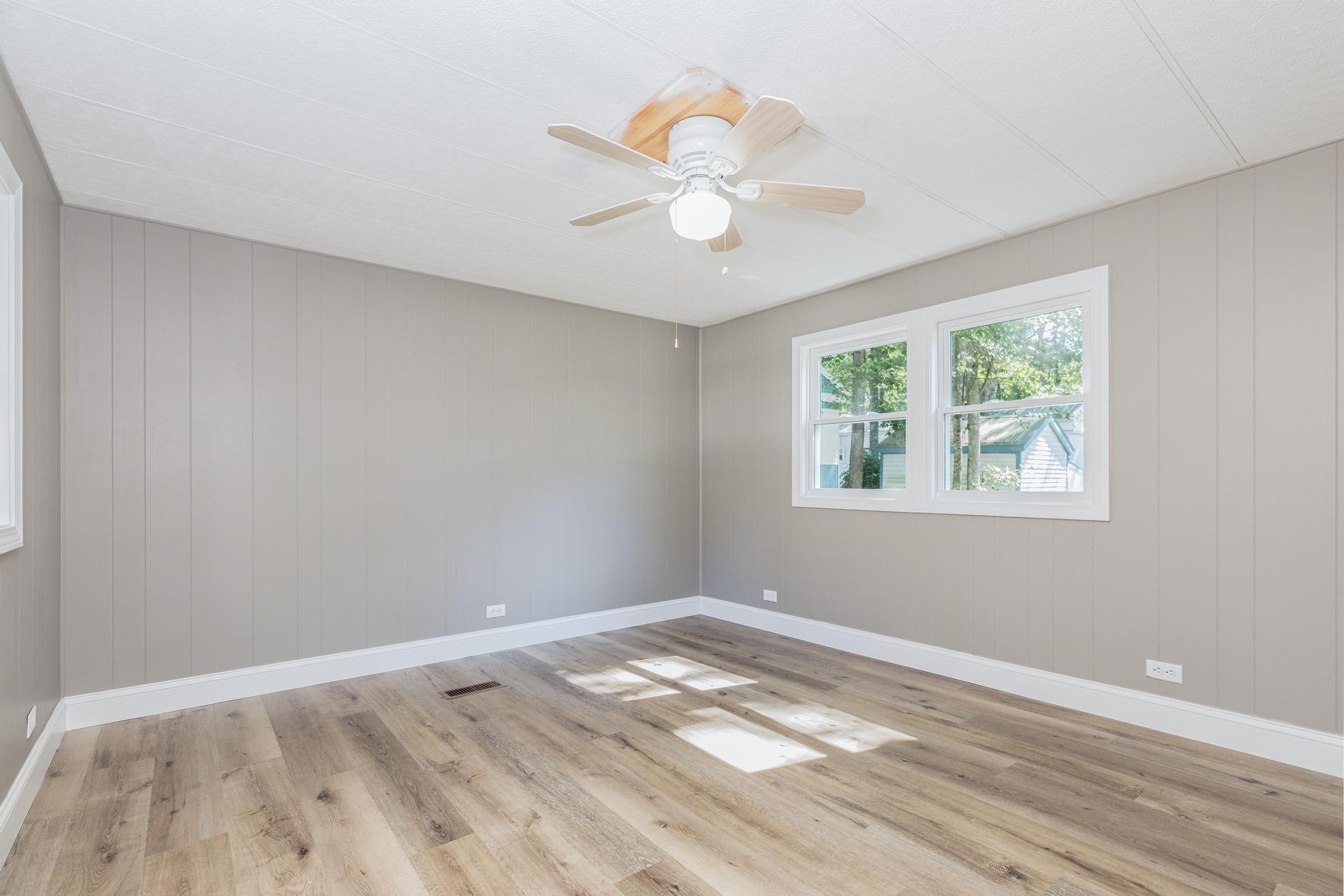 709 Nottingham Dr, Exeter, NH 03833