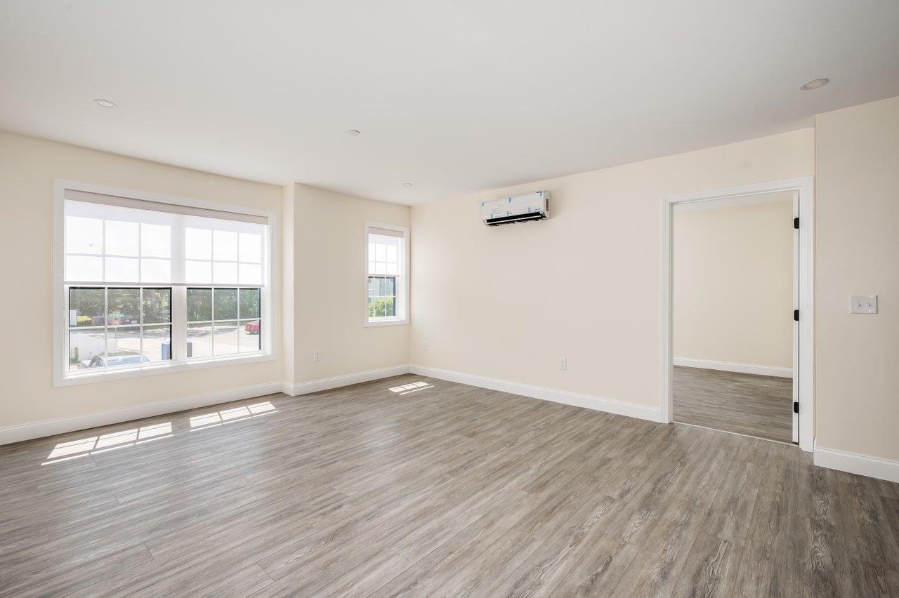 725 Central Ave #LL03, Dover, NH 03820