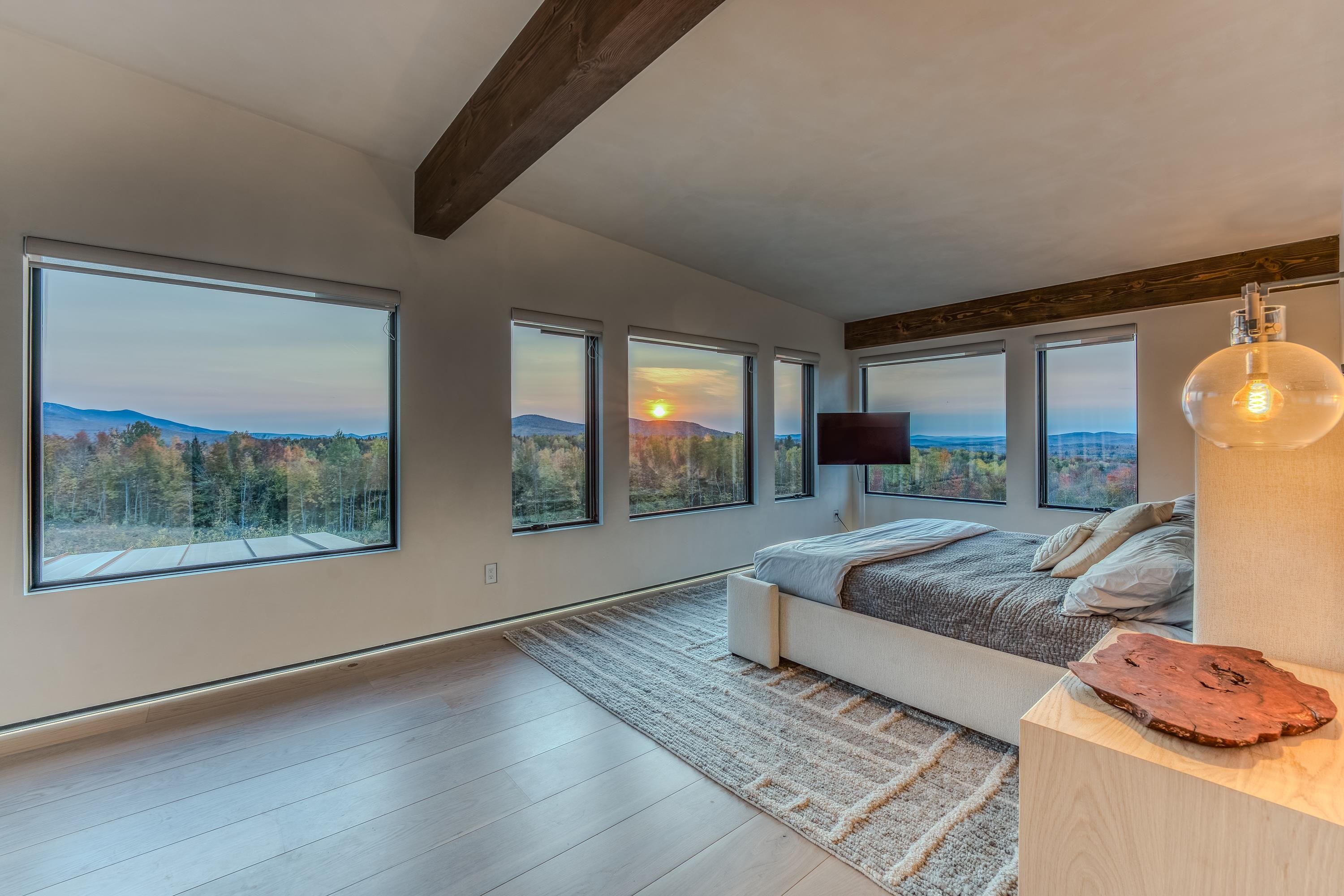 289 Ledgewood Dr, Bethlehem, NH 03574