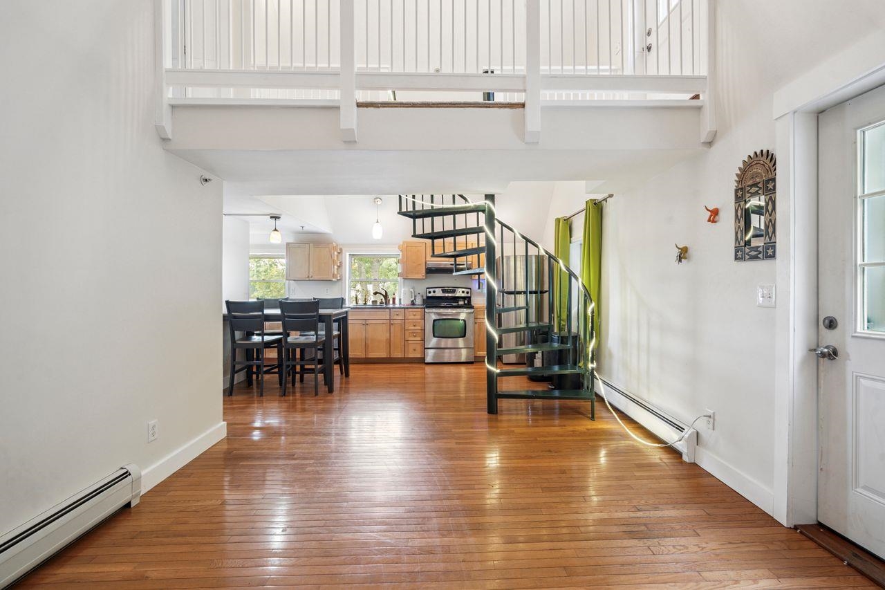 34 Floral Ave, Dover, NH 03820