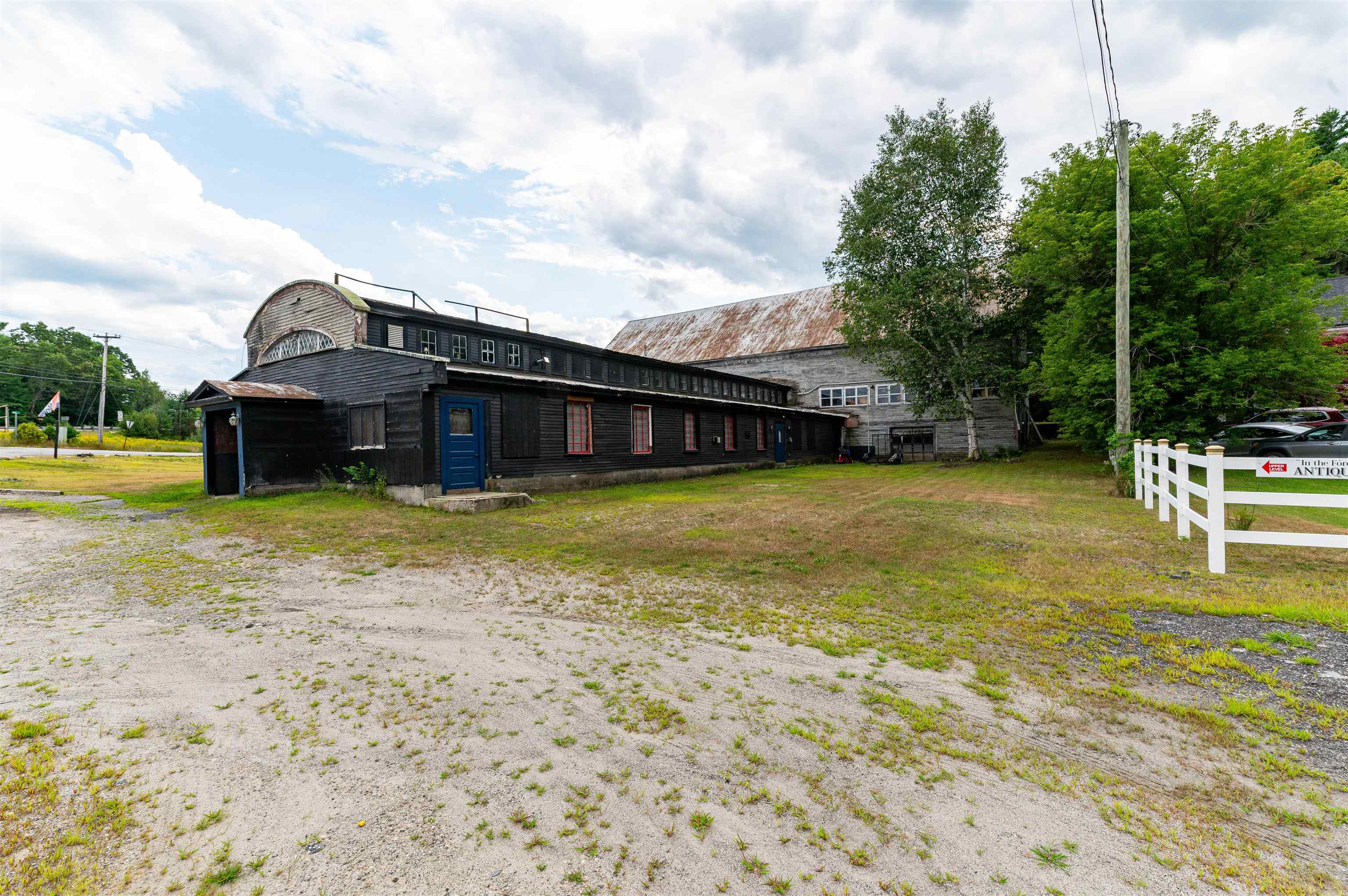 35 Spring St, Newport, NH 03773