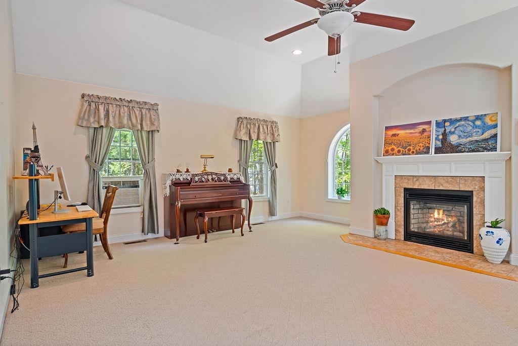 13 Moose Hollow Rd, Litchfield, NH 03052