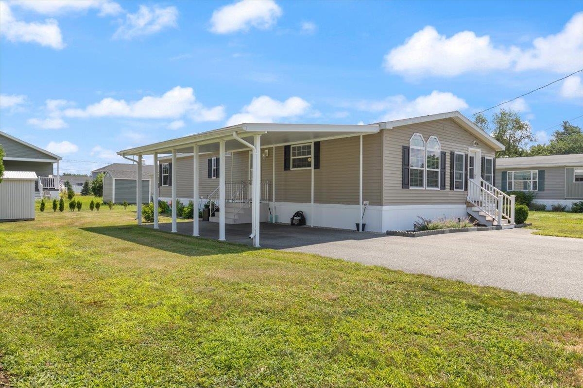 30 Hagop Rd, Salem, NH 03079