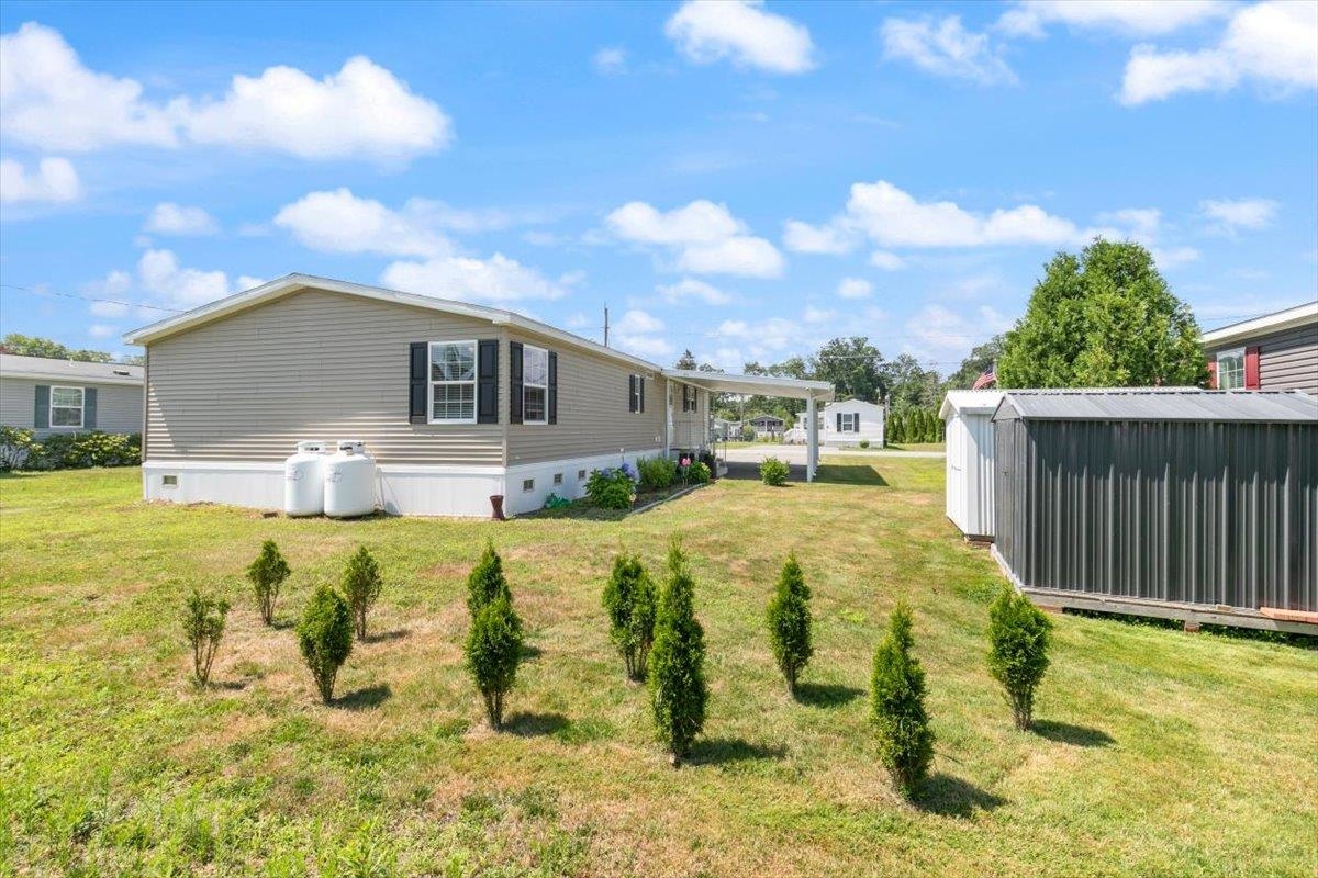 30 Hagop Rd, Salem, NH 03079