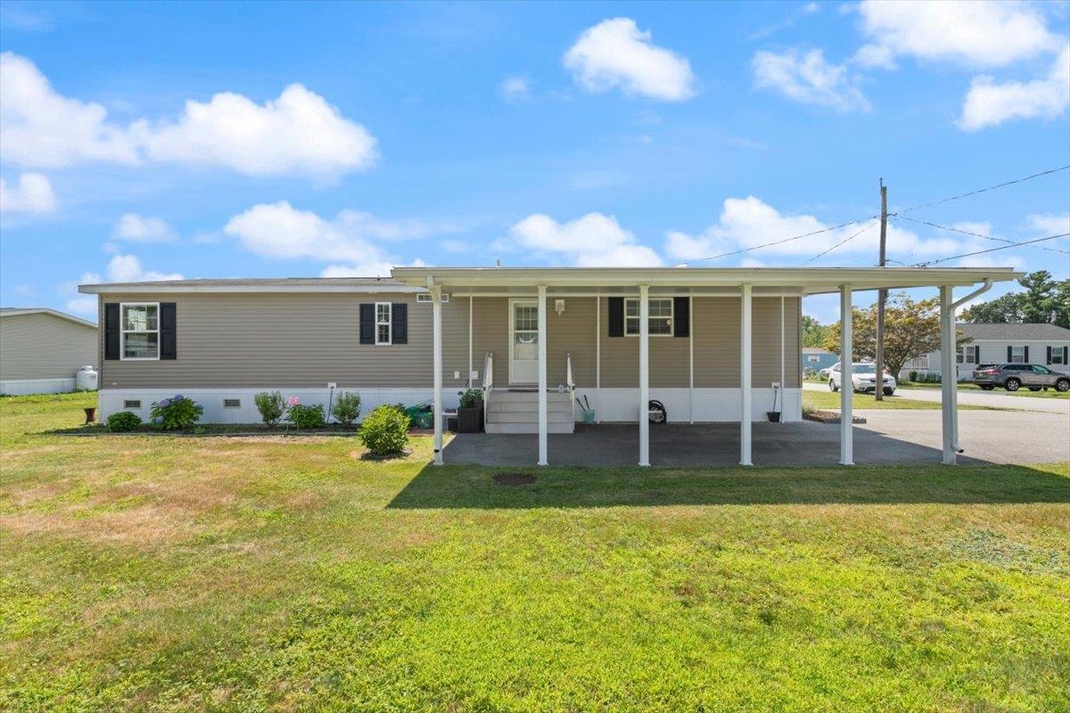 30 Hagop Rd, Salem, NH 03079