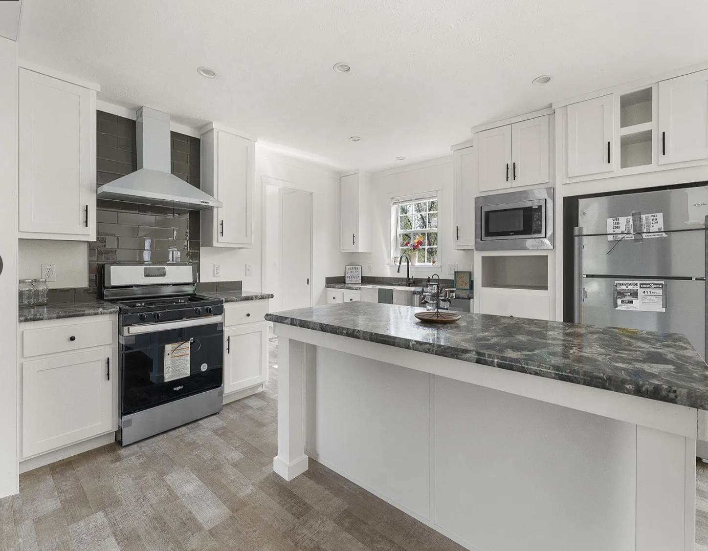 16 Okane Cir, Bethlehem, NH 03574