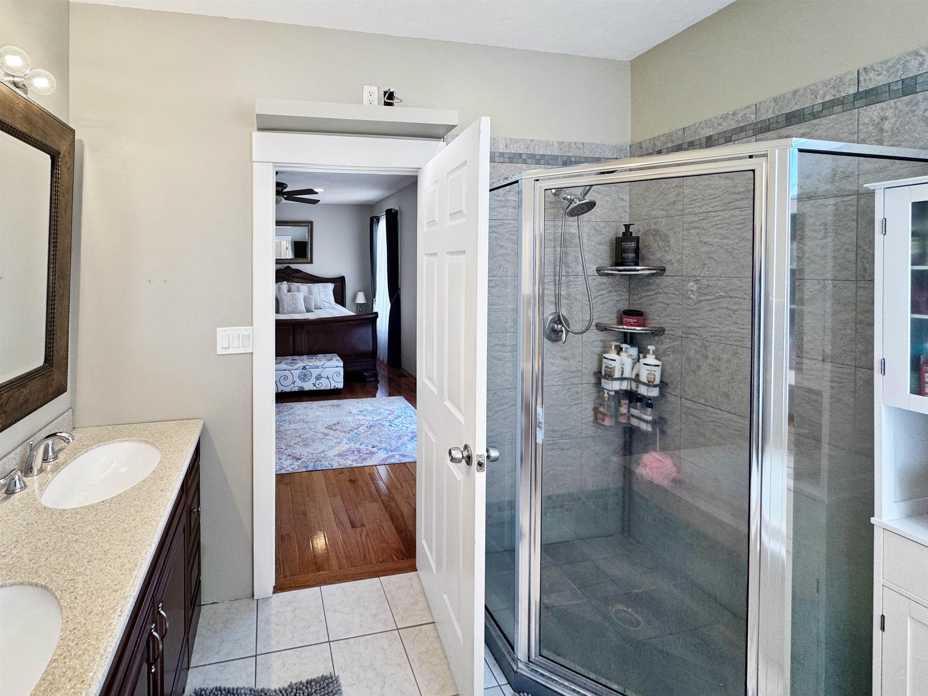 8 Dulcies Point Rd, Kingston, NH 03848