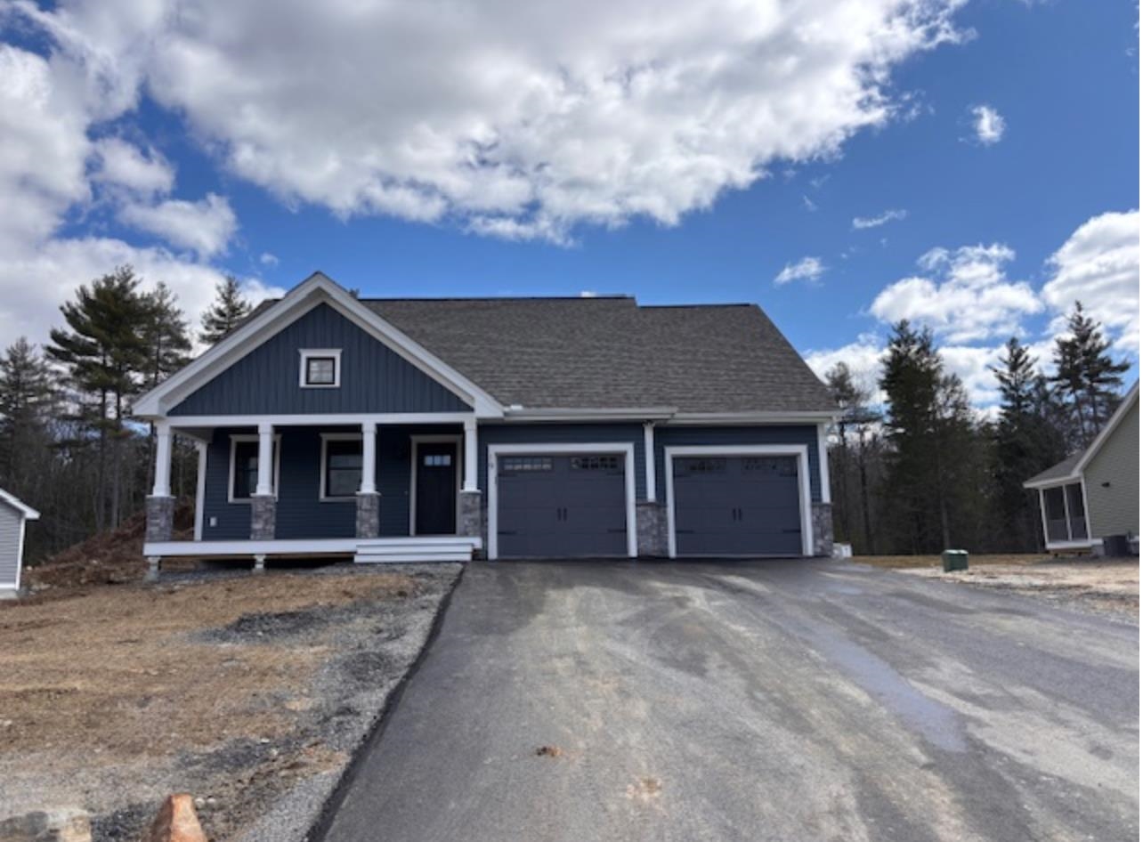 MLS 5053642: 19 Edgewater Drive-Unit 27, Brentwood NH