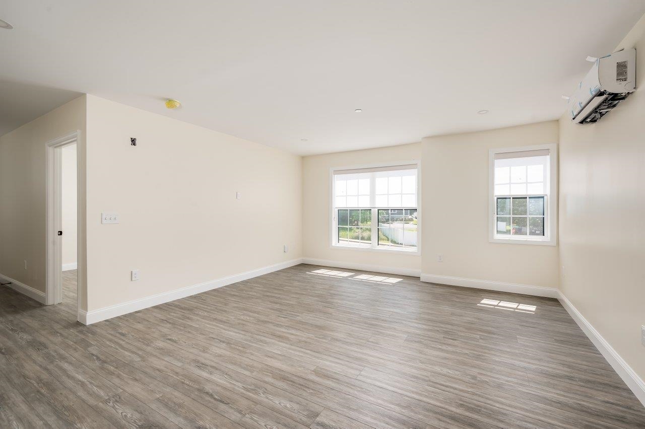 725 Central Ave #304, Dover, NH 03820