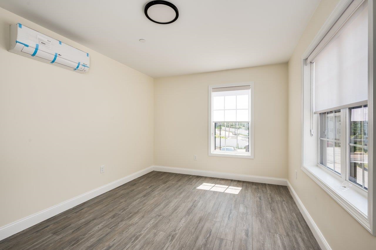 725 Central Ave, Dover, NH 03820