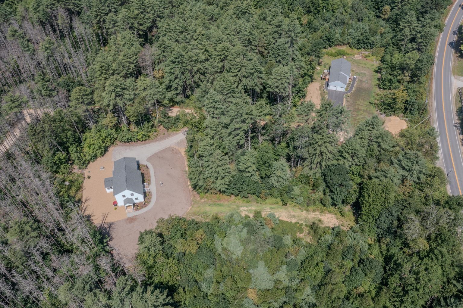 4 Sandy Point Rd, Barnstead, NH 03225