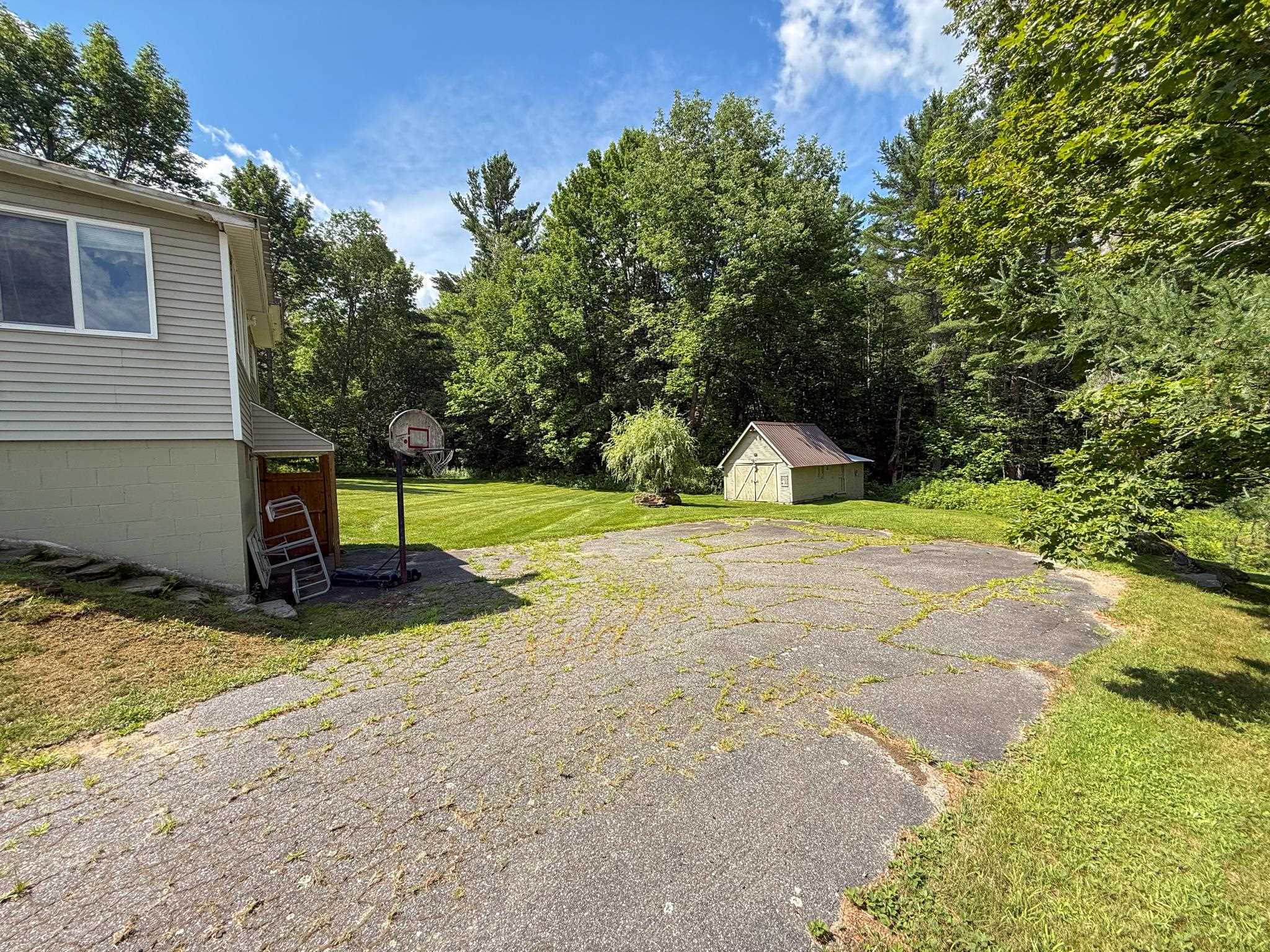 400 Lily Pond Rd, Haverhill, NH 03780