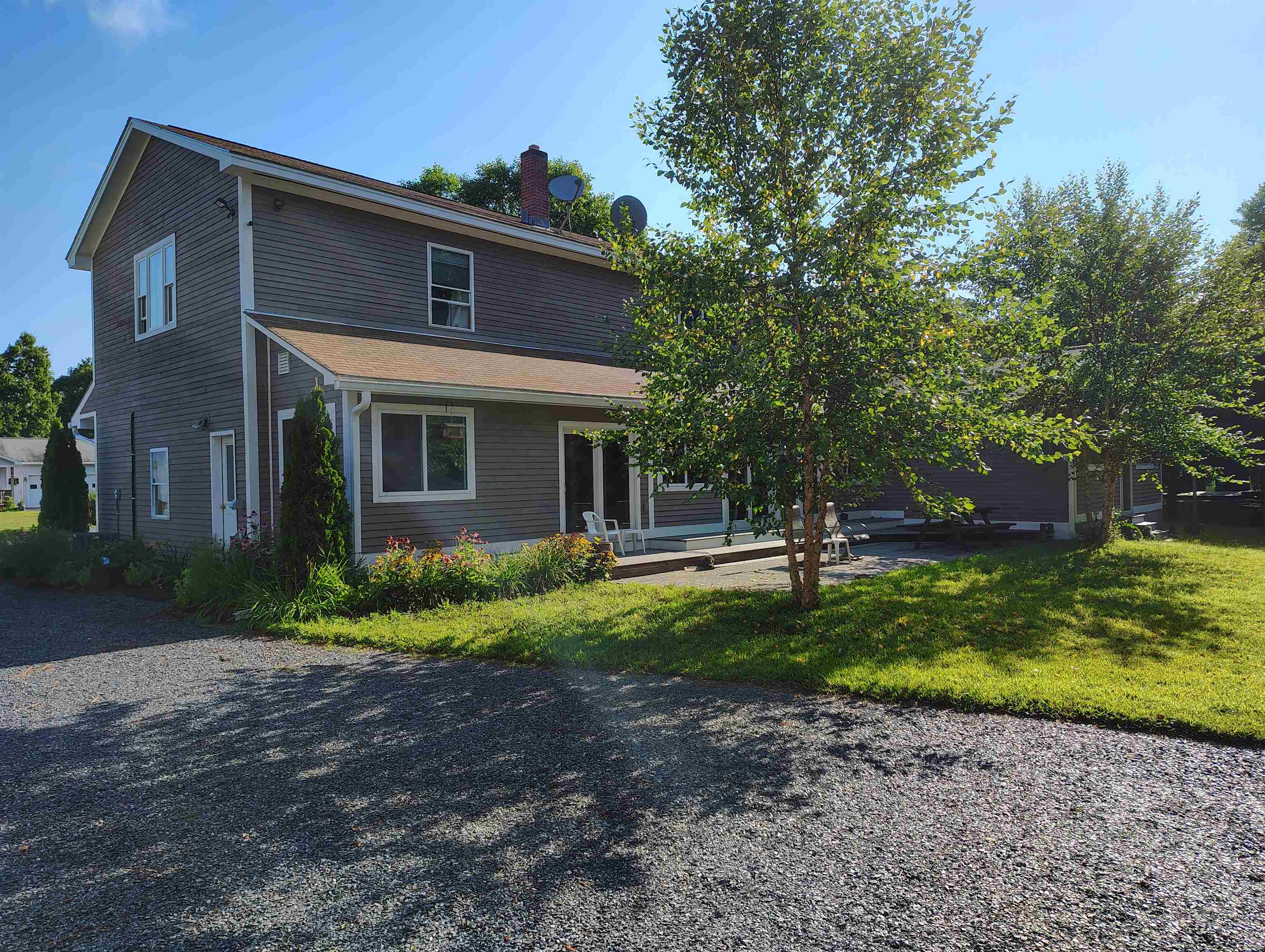 11 Bracket Cir, Charlestown, NH 03603