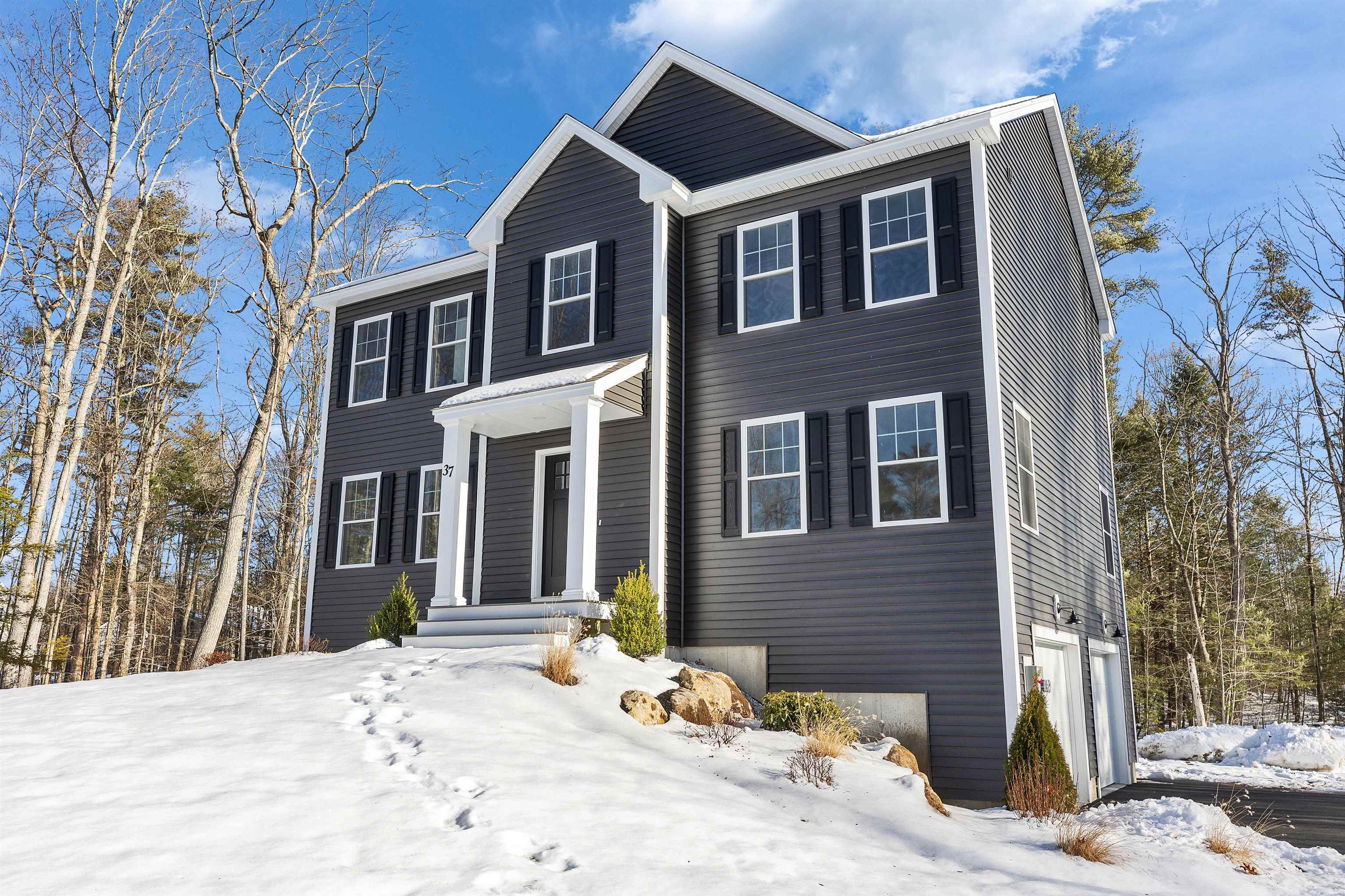 MLS 5054588: 37 Reed Road, Sandown NH