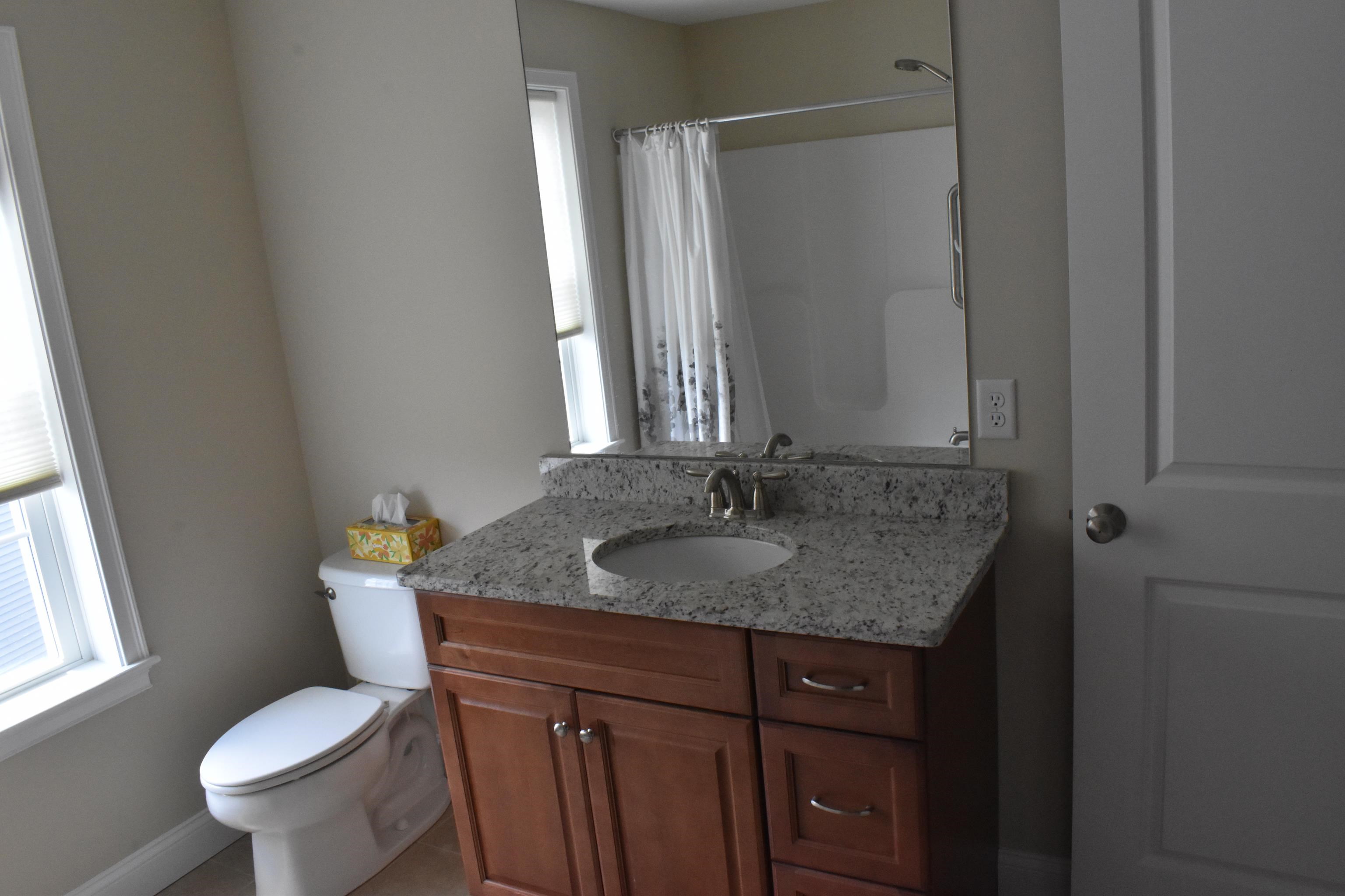 11 Three Ponds Dr, Brentwood, NH 03833