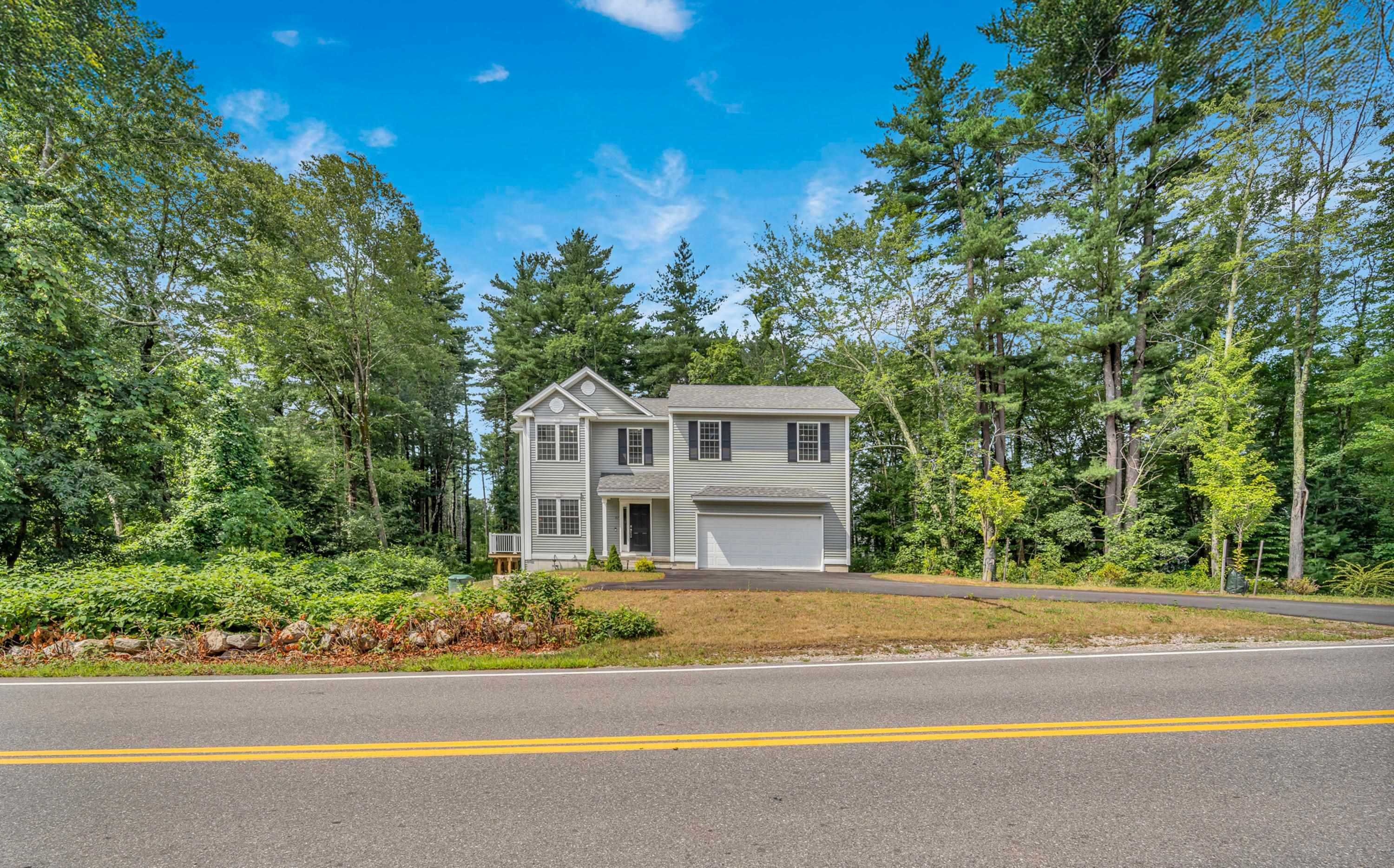 57 Hardy Rd, Londonderry, NH 03053