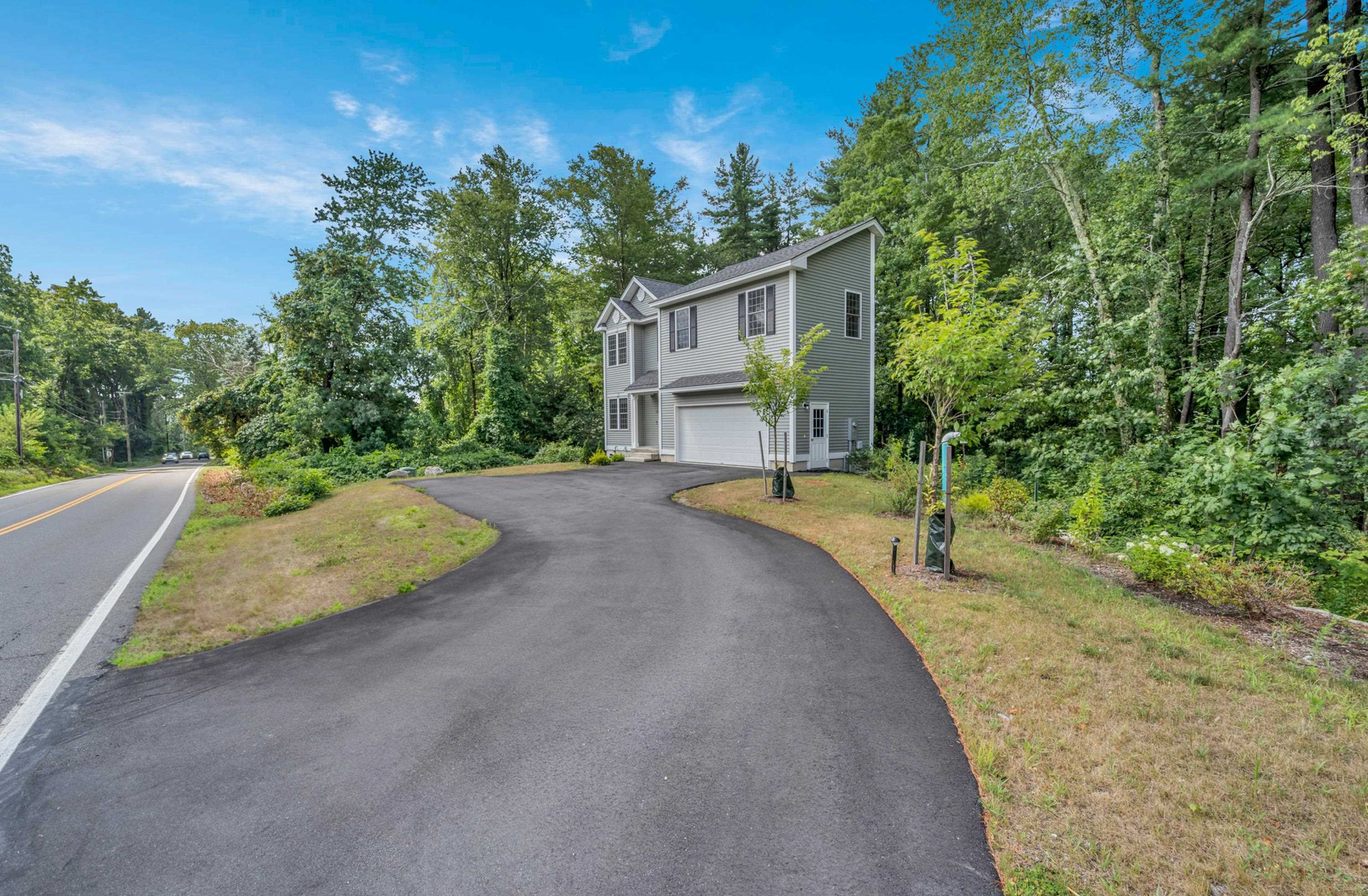57 Hardy Rd, Londonderry, NH 03053