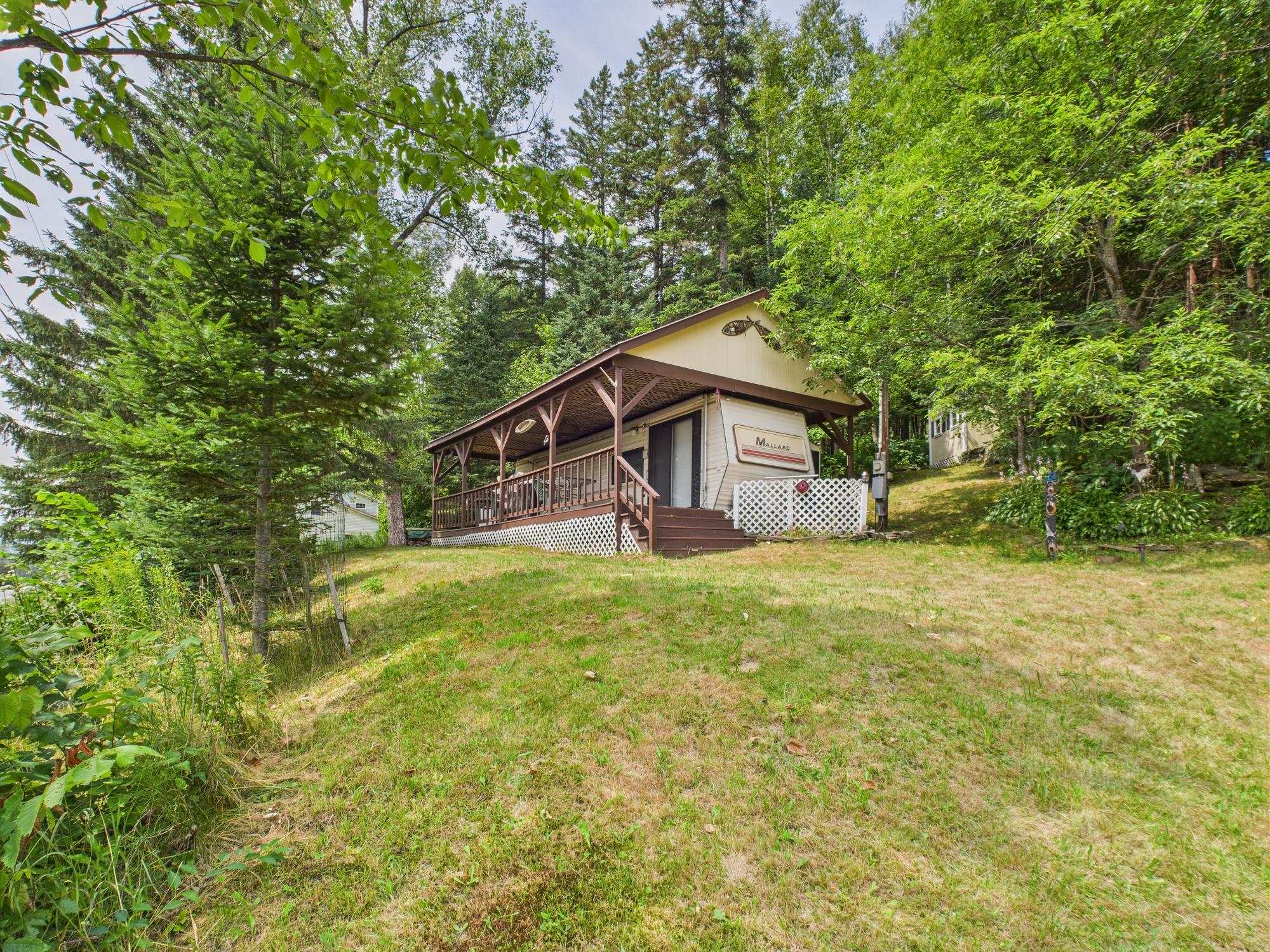 1459 Main St, Pittsburg, NH 03592