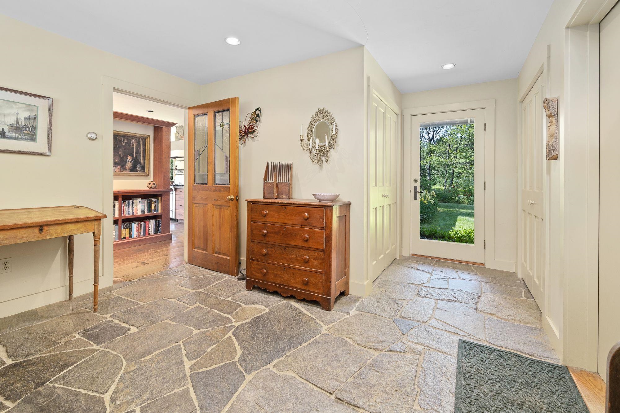 58 Bear Tree Rd, Orford, NH 03777