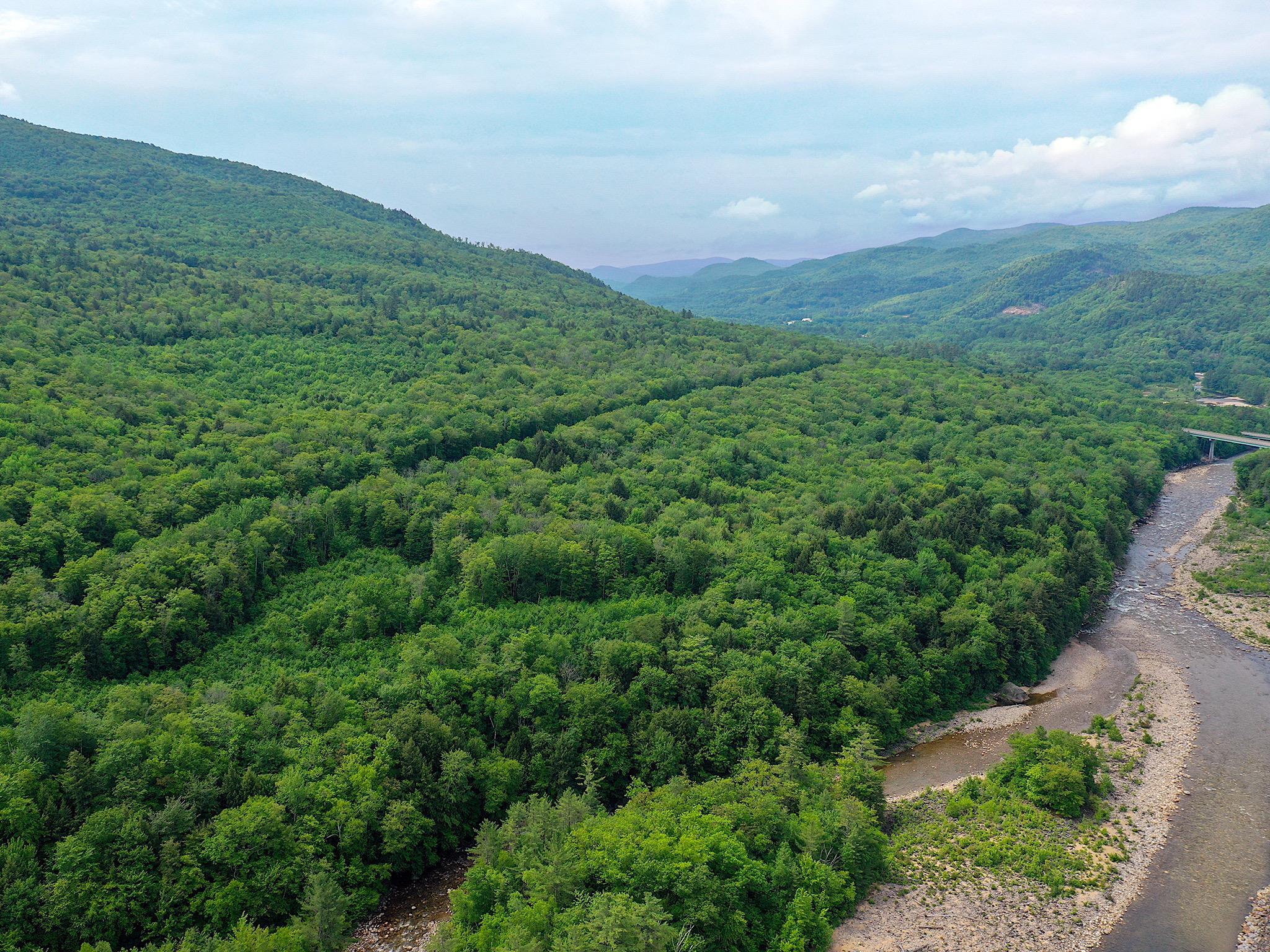 227 South Peak Rd, Lincoln, NH 03251