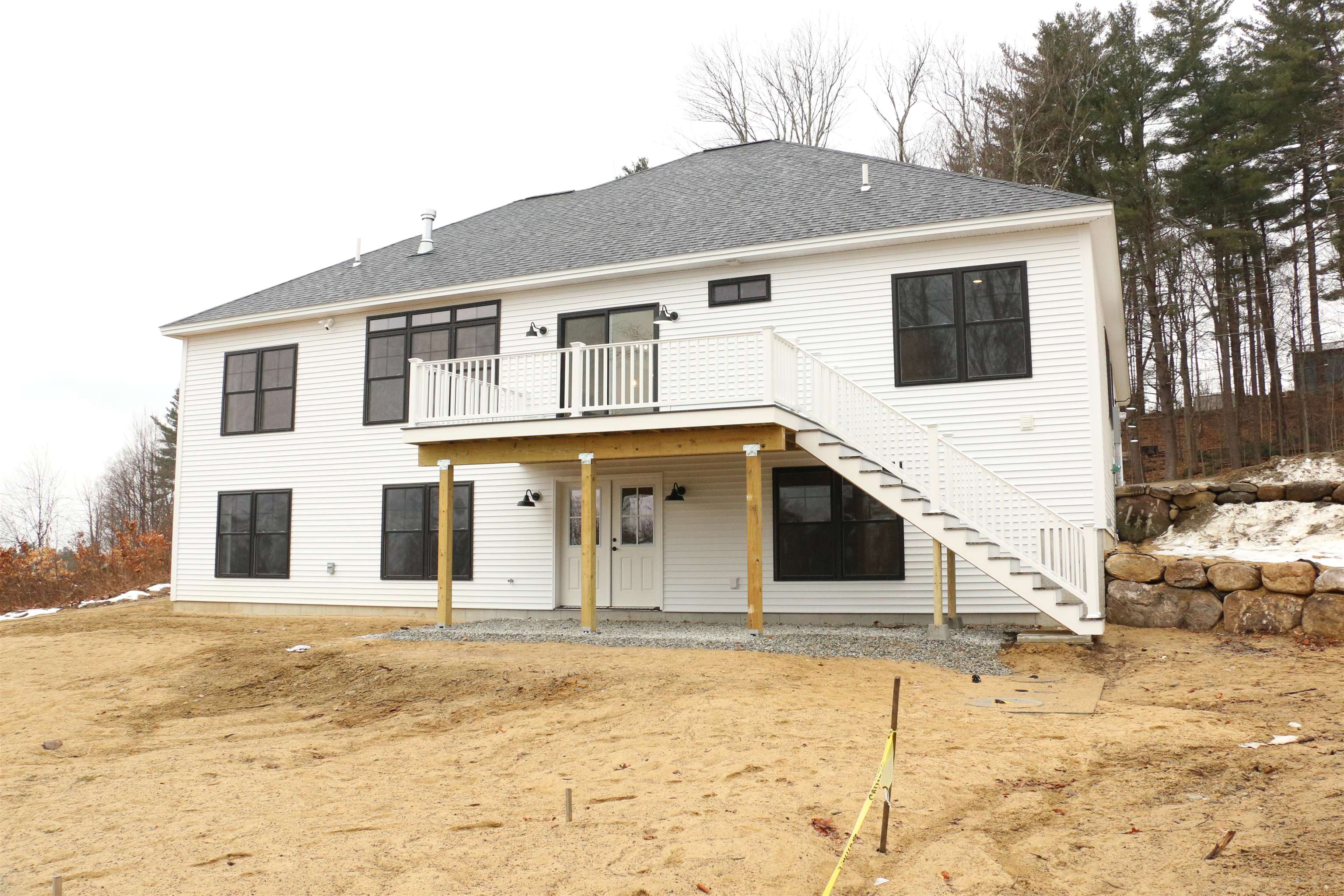 422 Dawn Ct #23, Pembroke, NH 03275