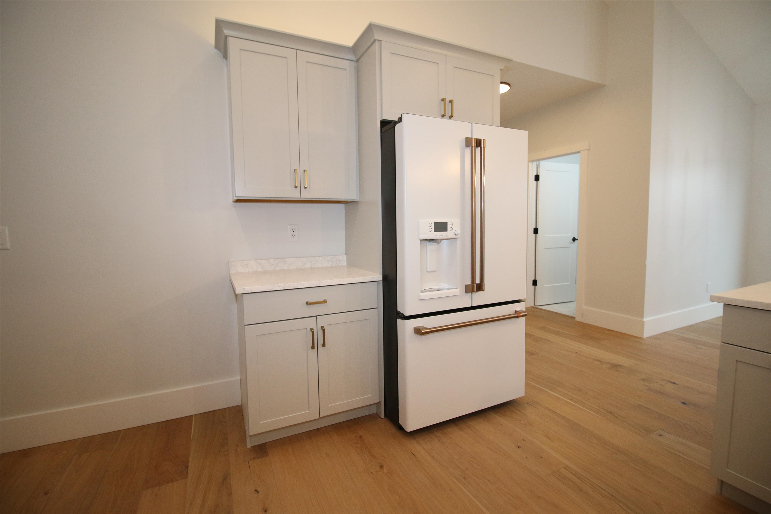 422 Dawn Ct #23, Pembroke, NH 03275