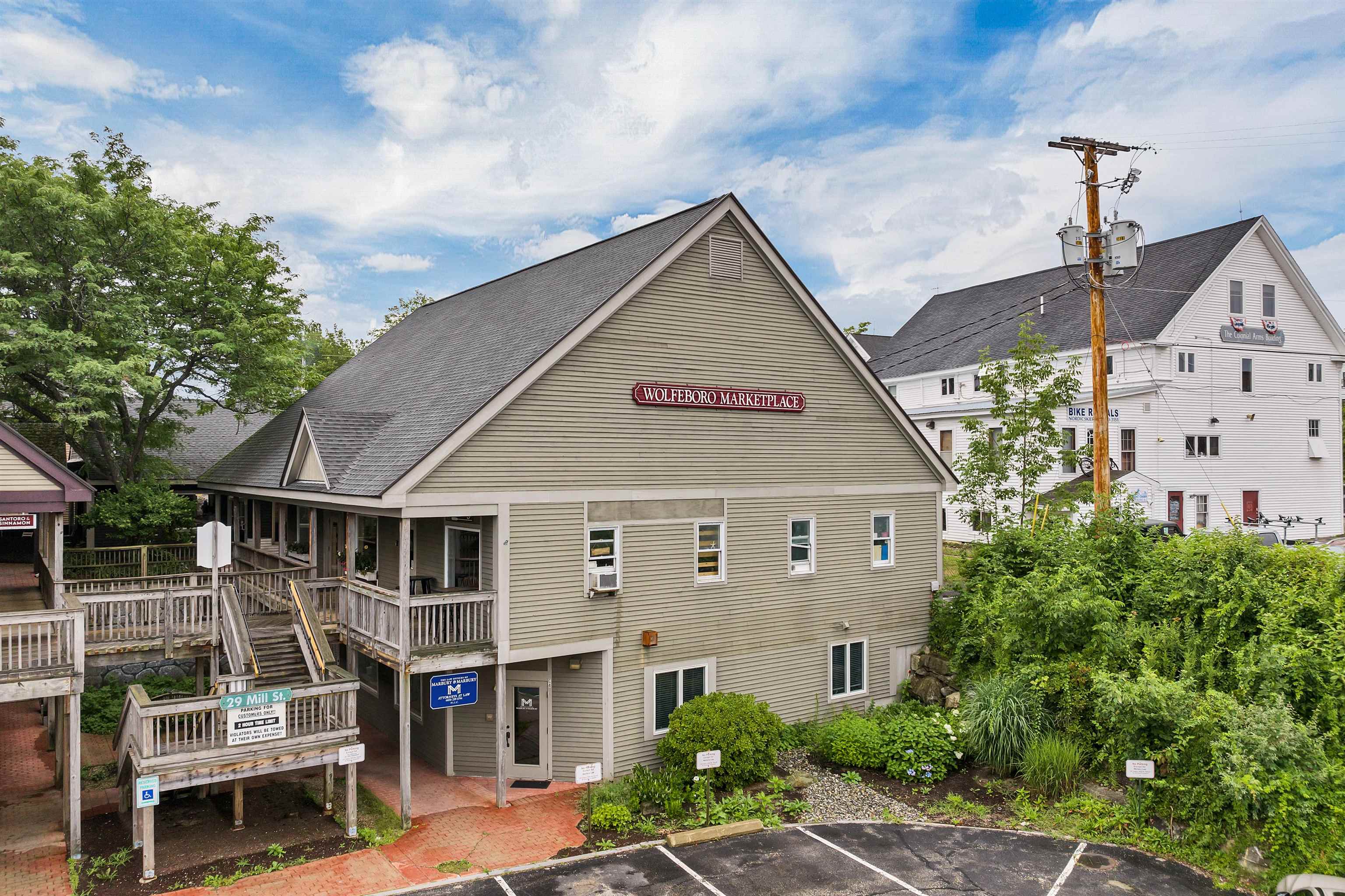 29 Mill St, Wolfeboro, NH 03894