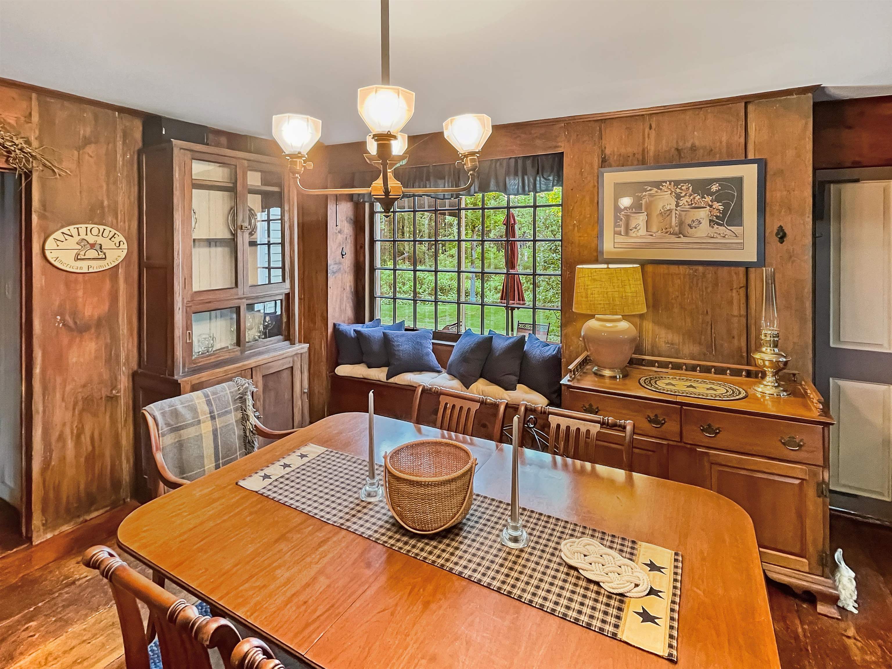 1 Mast Rd, Lee, NH 03861