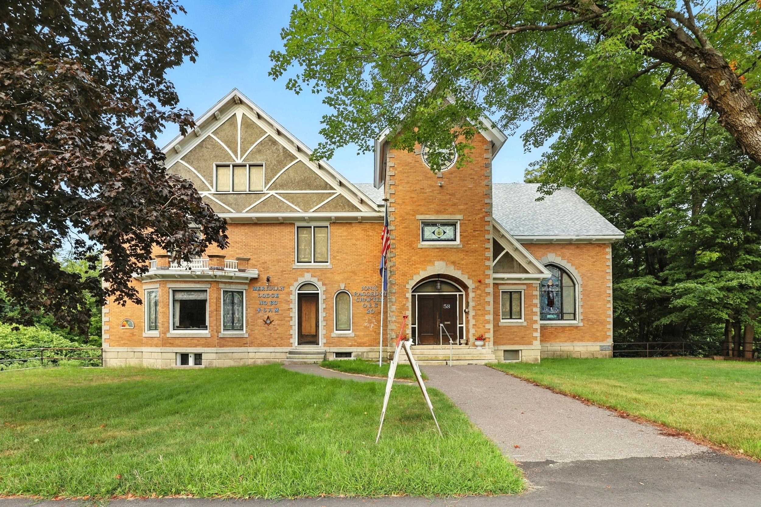 58 South Main St, Franklin, NH 03235