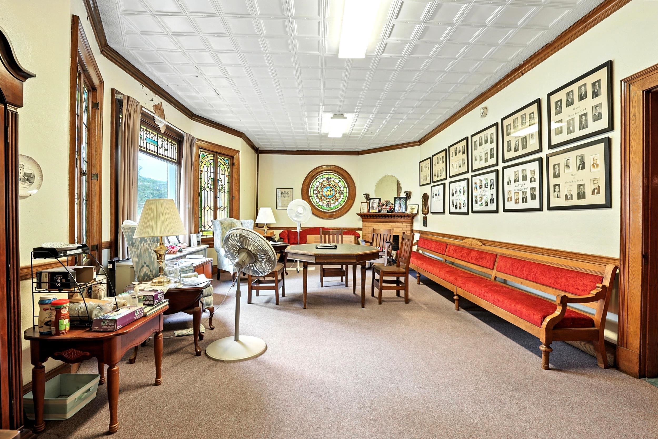 58 South Main St, Franklin, NH 03235