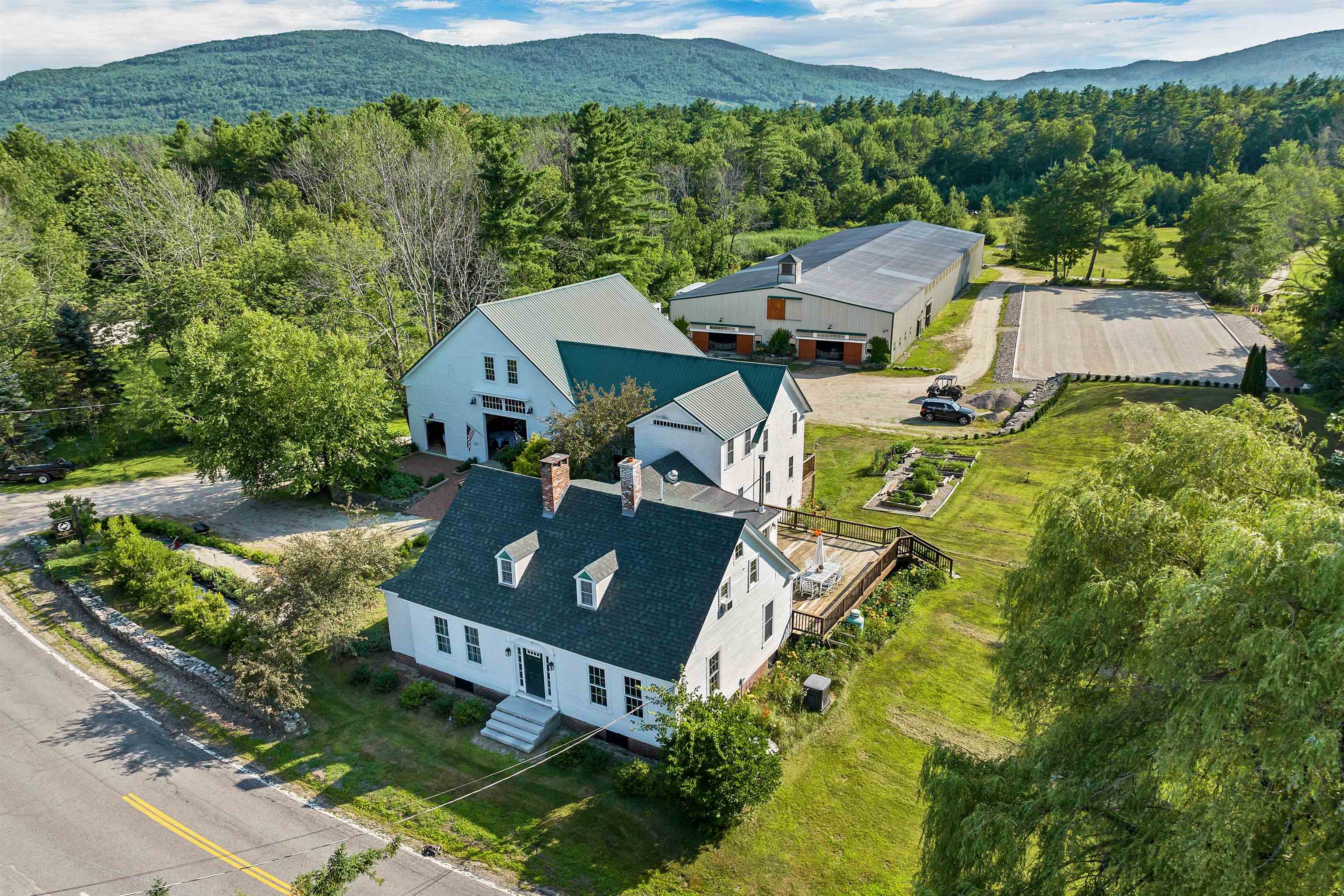 251 Wentworth Rd, Brookfield, NH 03872