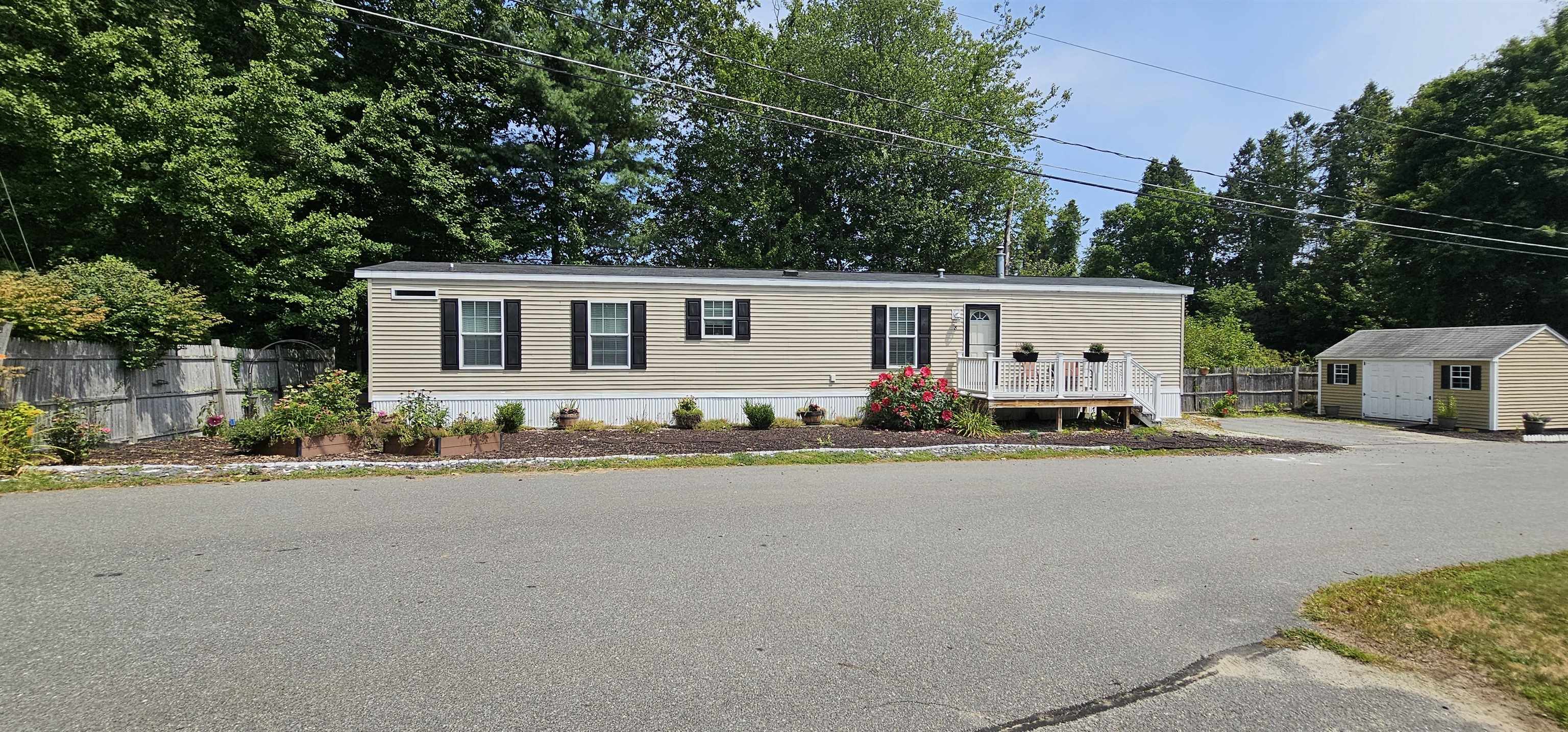 MLS 5055852: 8 Barksdale Avenue, Londonderry NH