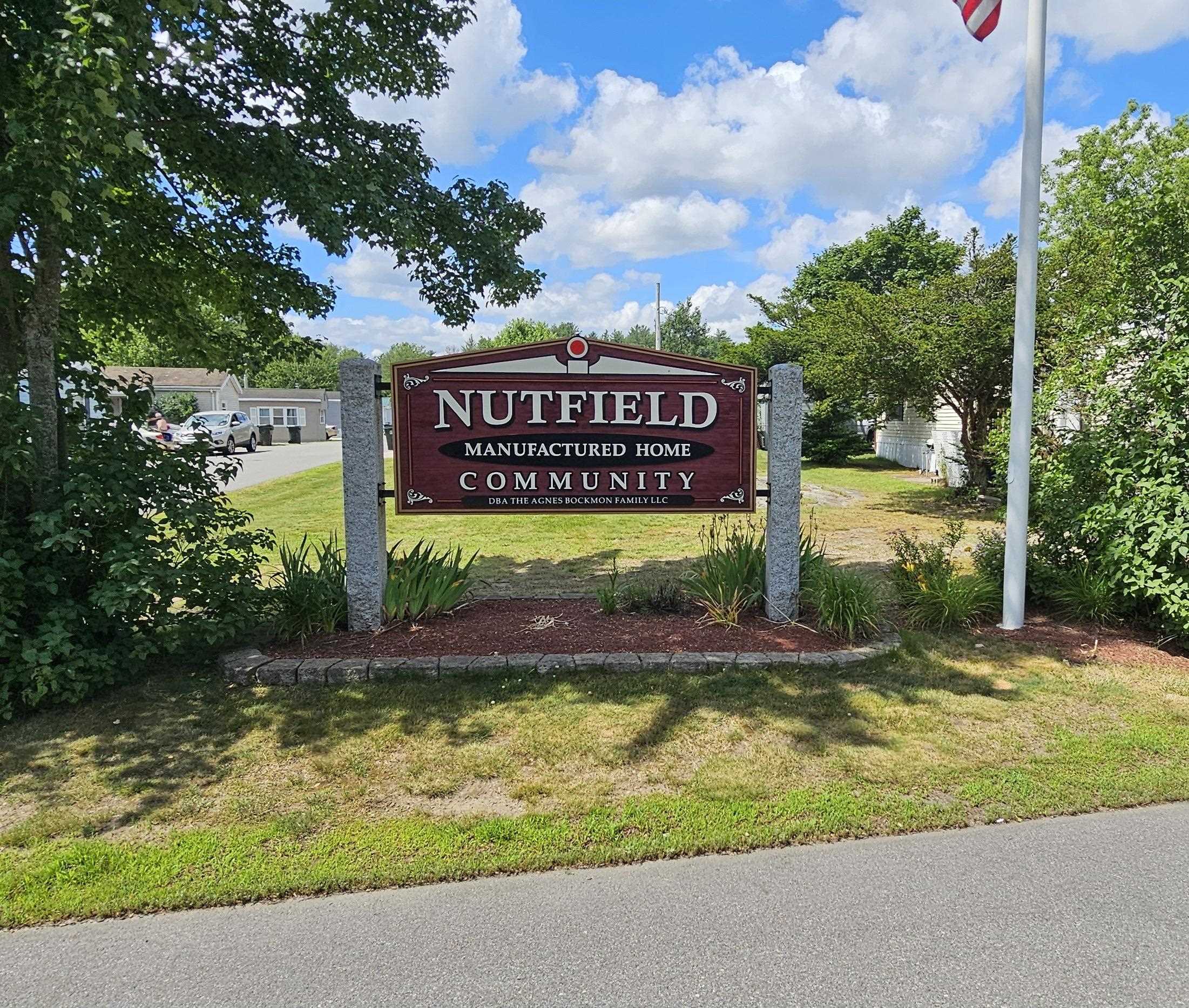 8 Barksdale Ave, Londonderry, NH 03053