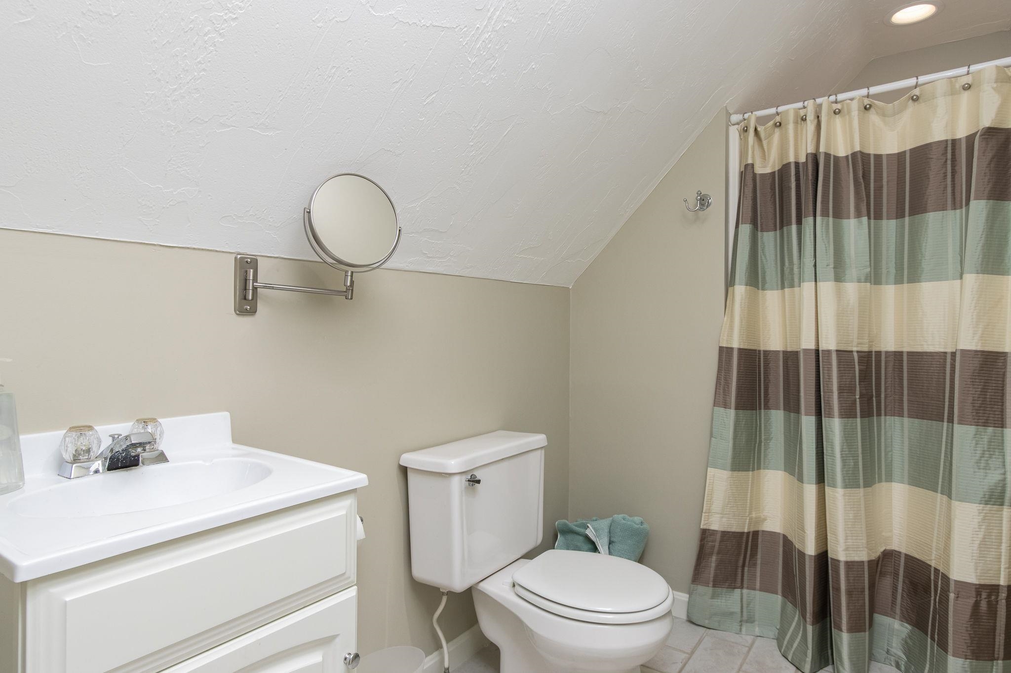 79 Oakmont Dr, Concord, NH 03301