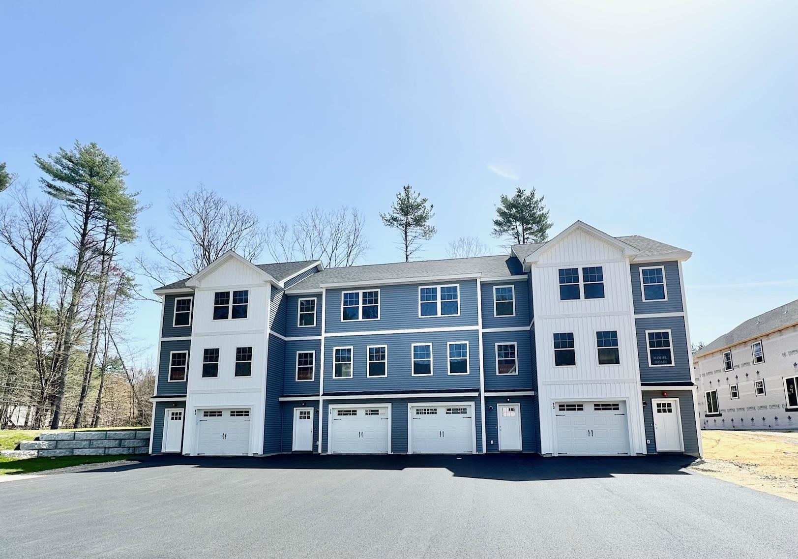 7B The Crossings At Village Center Center