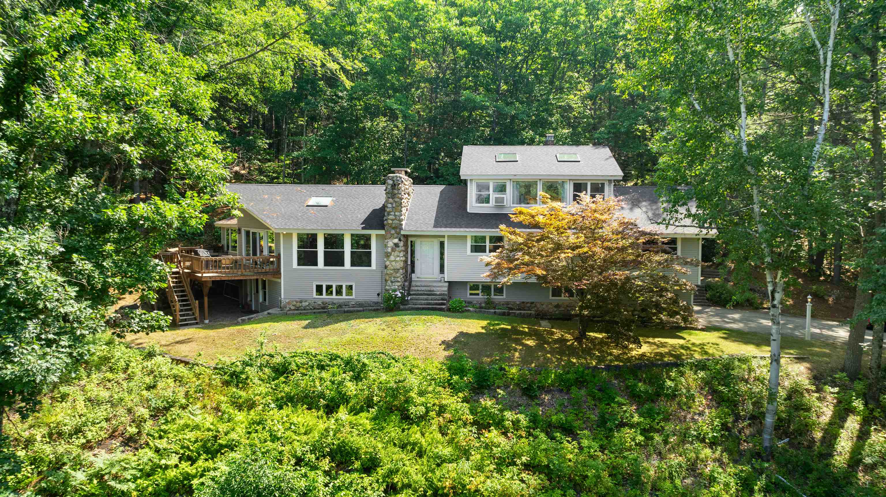 50 Drachenfels Rd, Conway, NH 03860