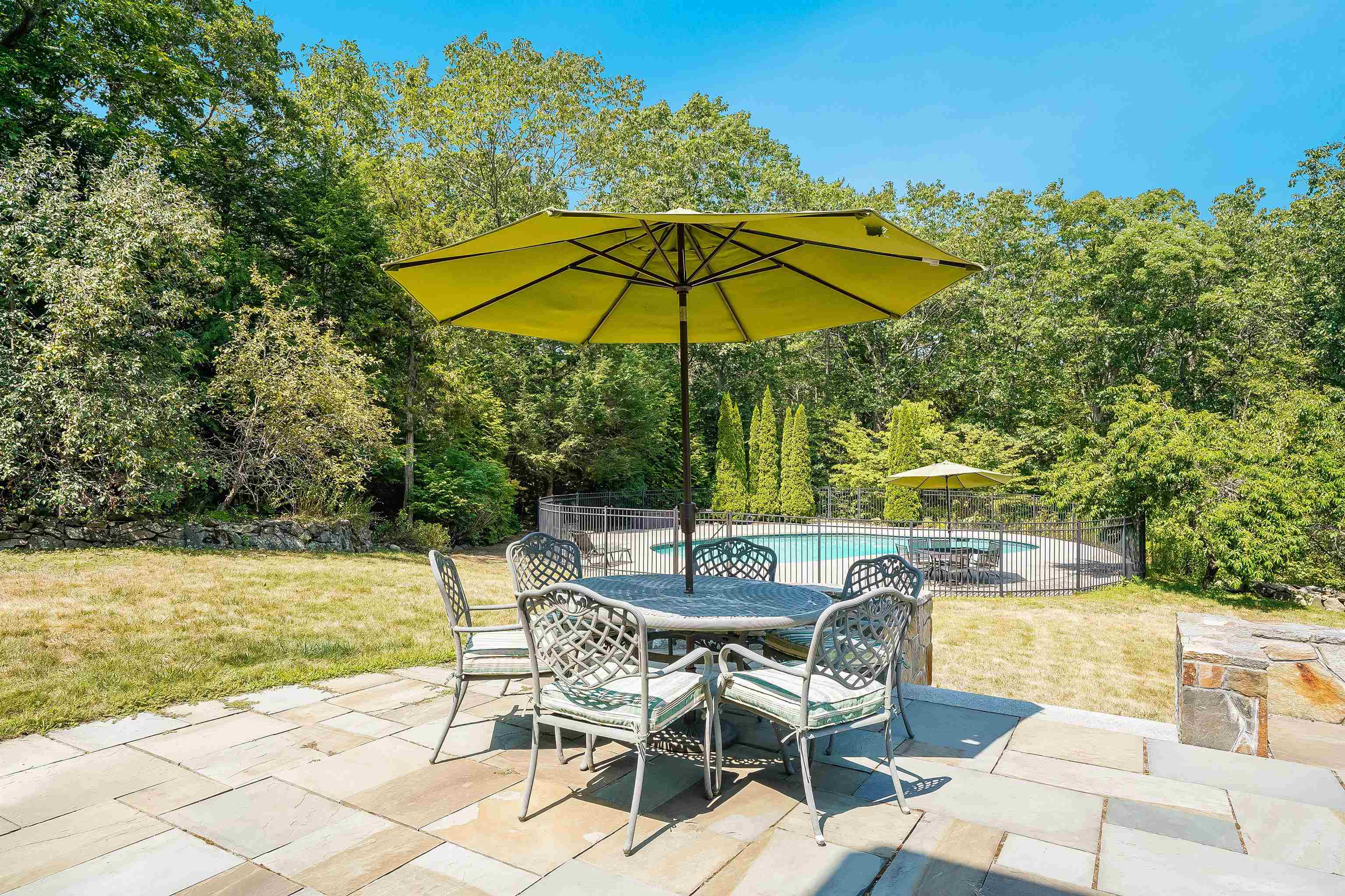 28 Partridge Hill Rd, Newfields, NH 03856