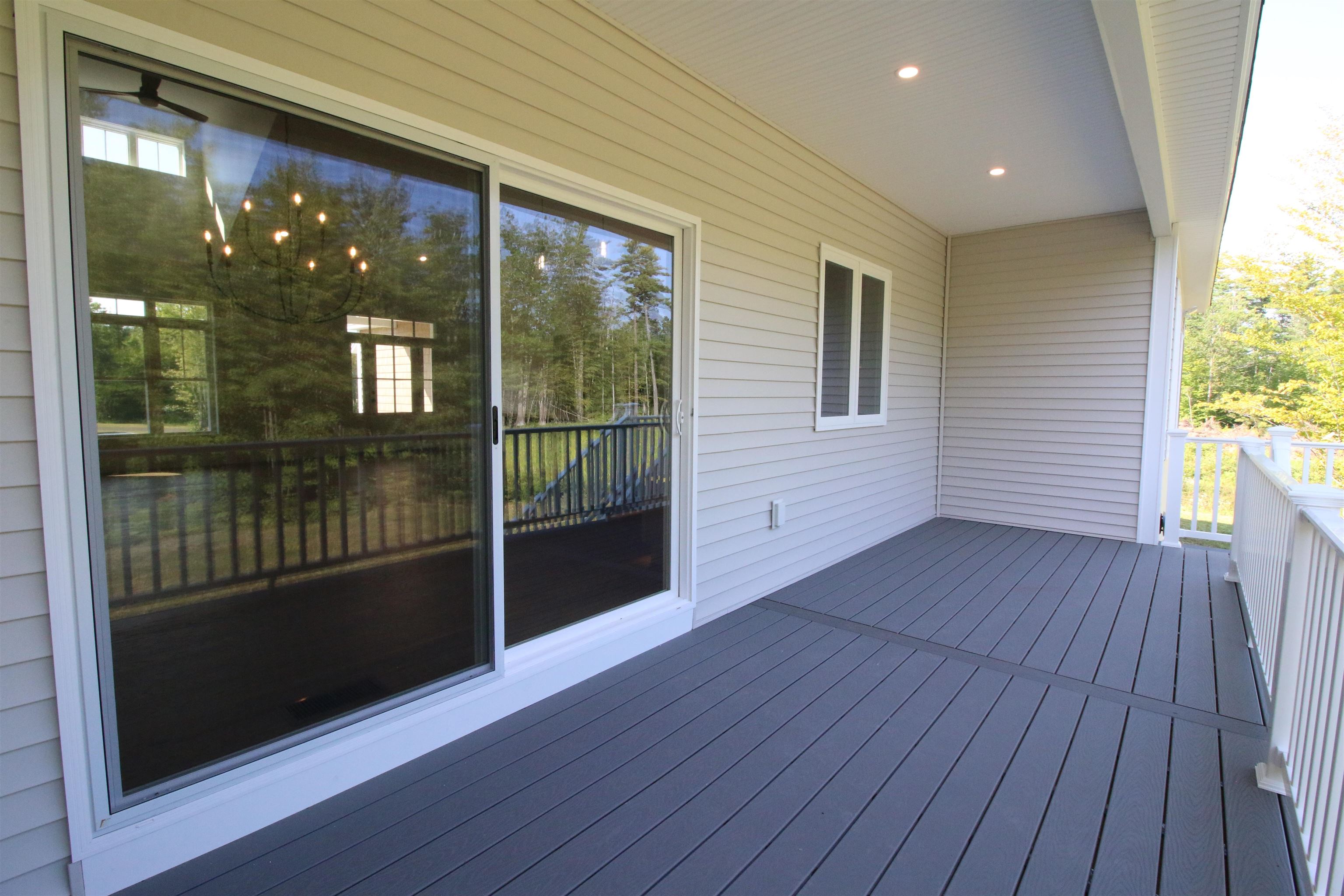 441 Blane Cir #12, Pembroke, NH 03275